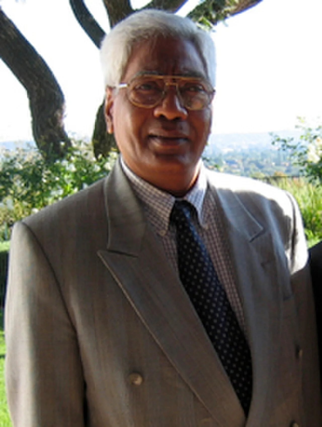 Porträt von Karl Offmann (1940–2022) – Gedenkseite