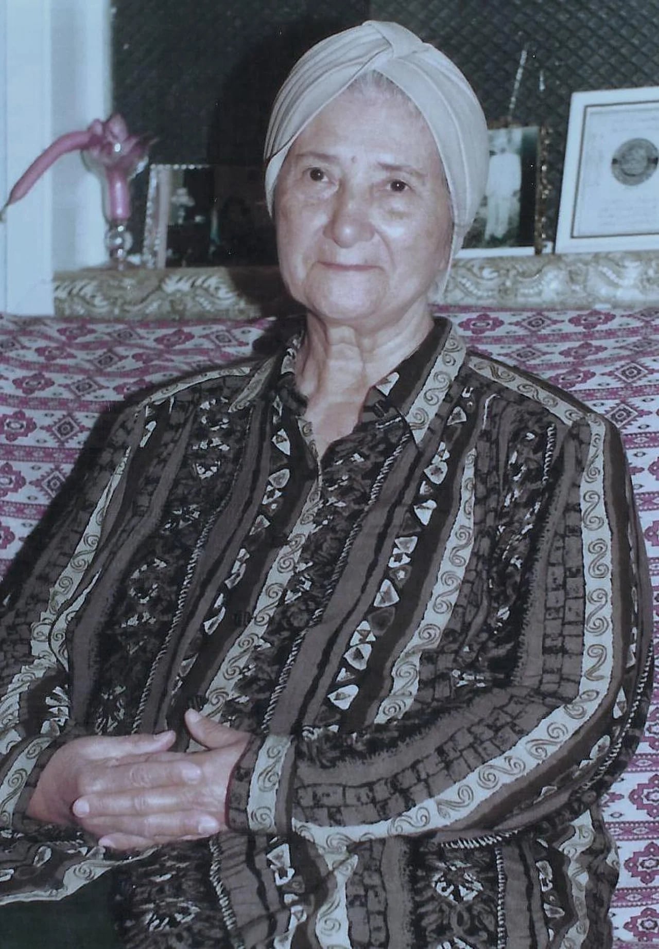 Portrait of Nazik Erik (1919–2012) – memorial page
