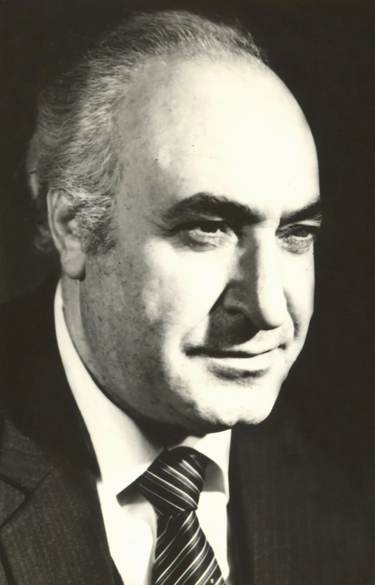 Porträt von Mamikon Manukjan (1927–1995) – Gedenkseite