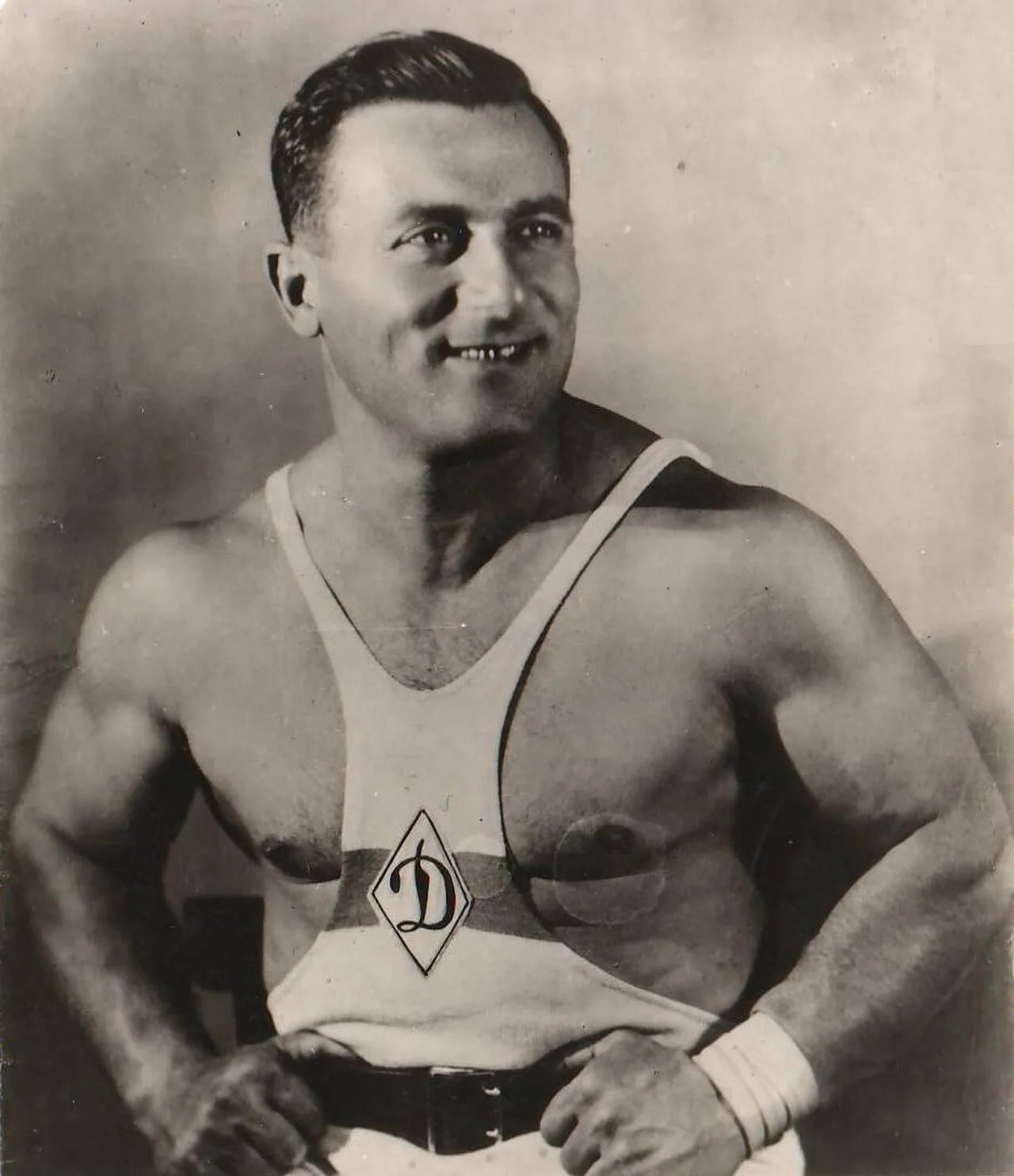 Portrait of Ruben Manukyan (1906–1978) – memorial page