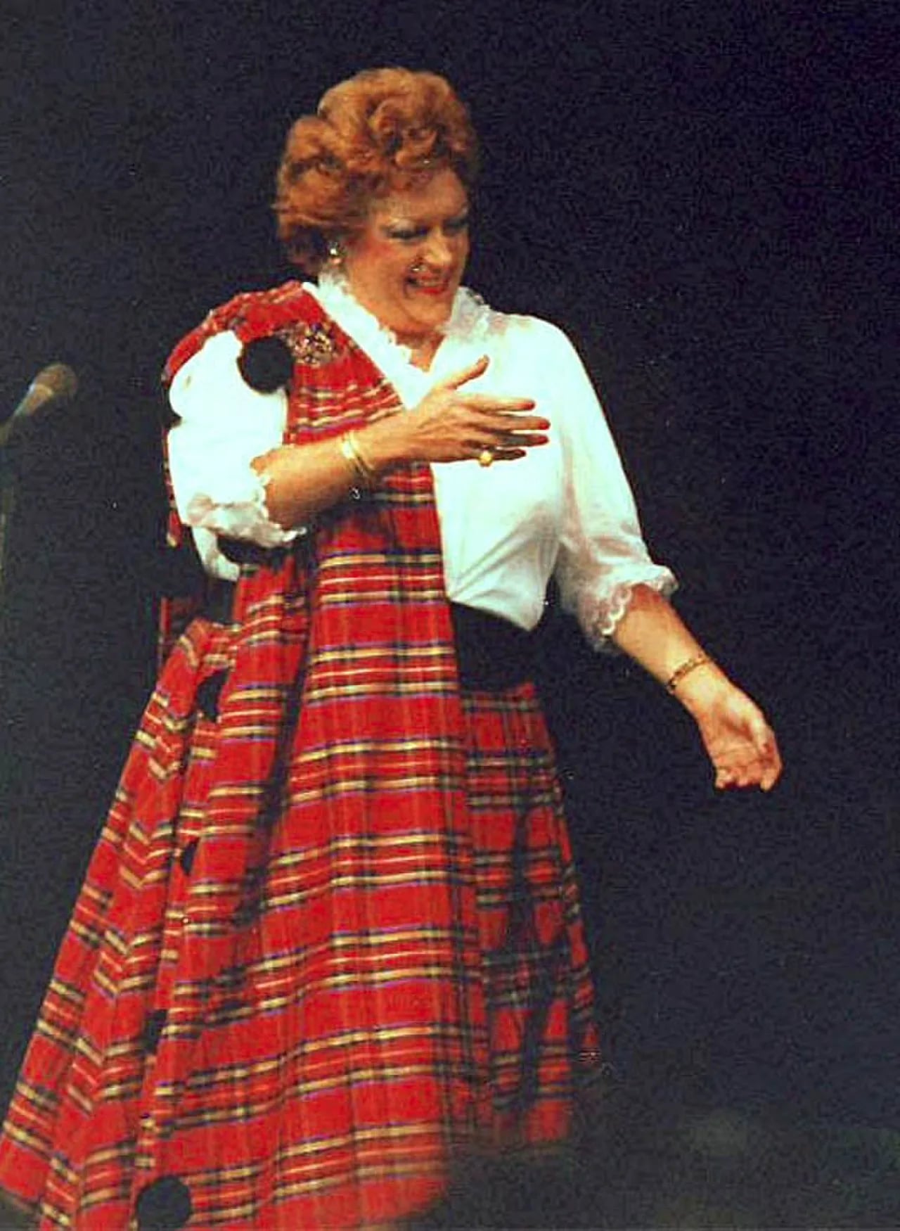 Portrait of Caroline Kaart (1931–2020) – memorial page