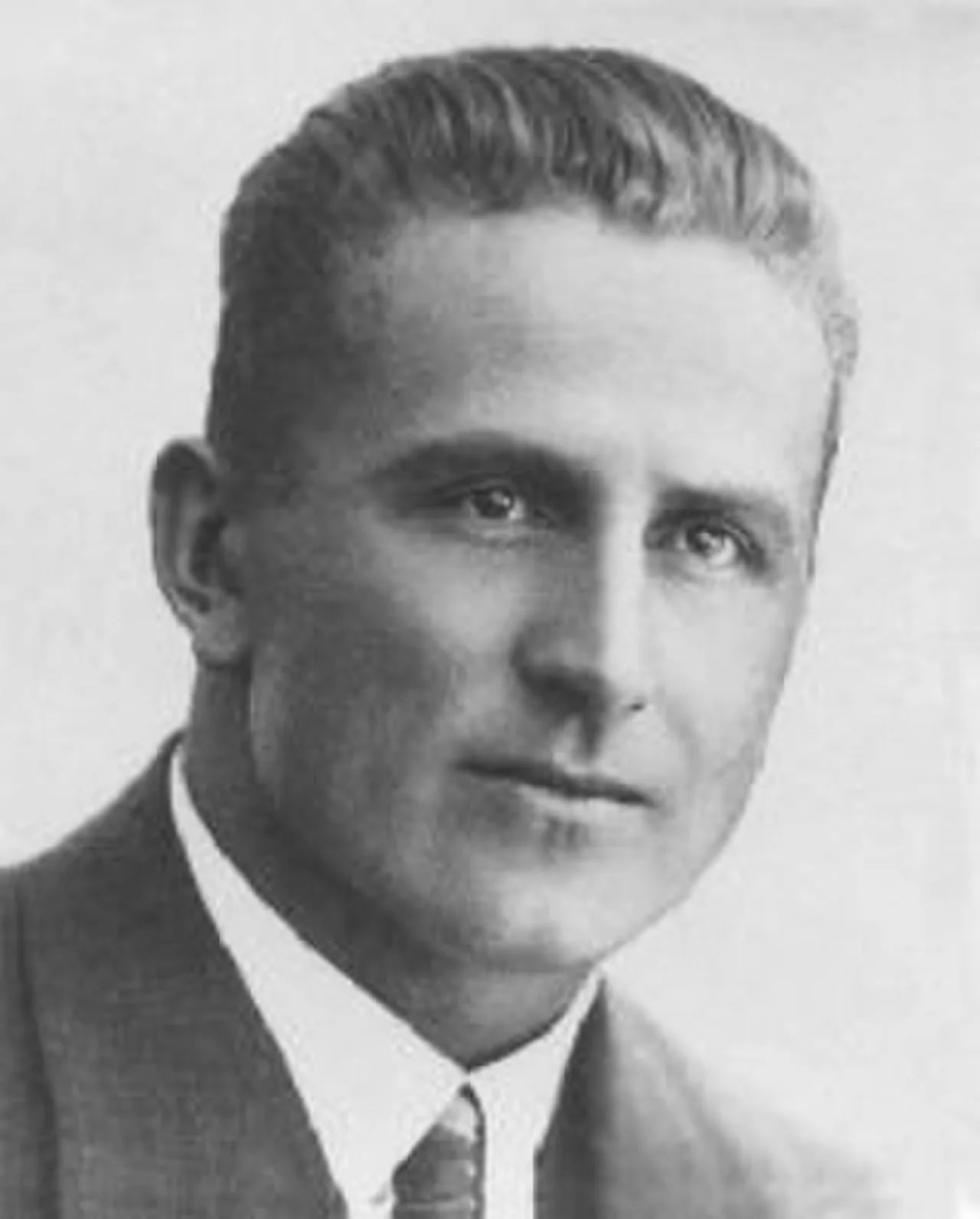 Portrait of Gustav Kalkun (1898–1972) – memorial page