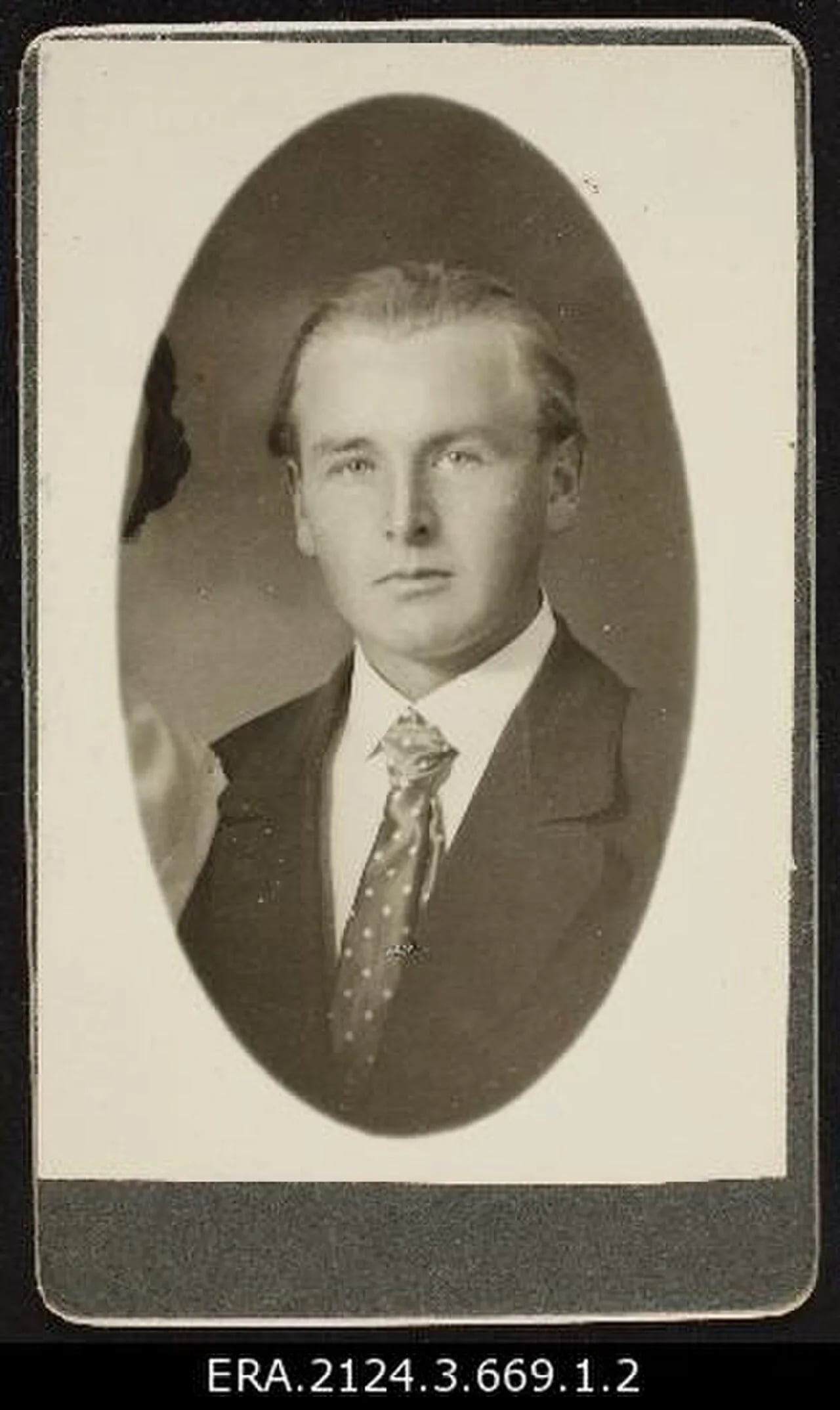 Portrait of Herbert Lukk (1892–1919) – memorial page