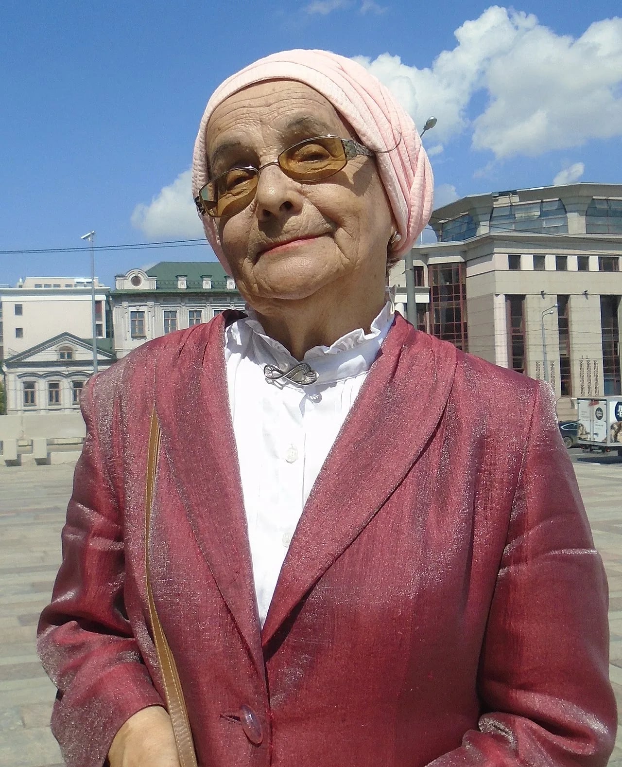 Portrait of Nailä Gäräyevä (1940–2023) – memorial page