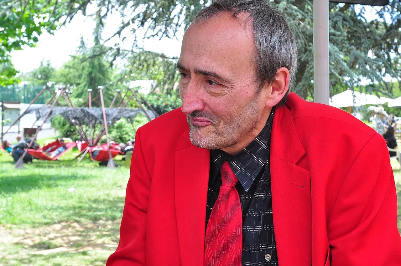 Porträt von Patrick Roy (1957–2011) – Gedenkseite