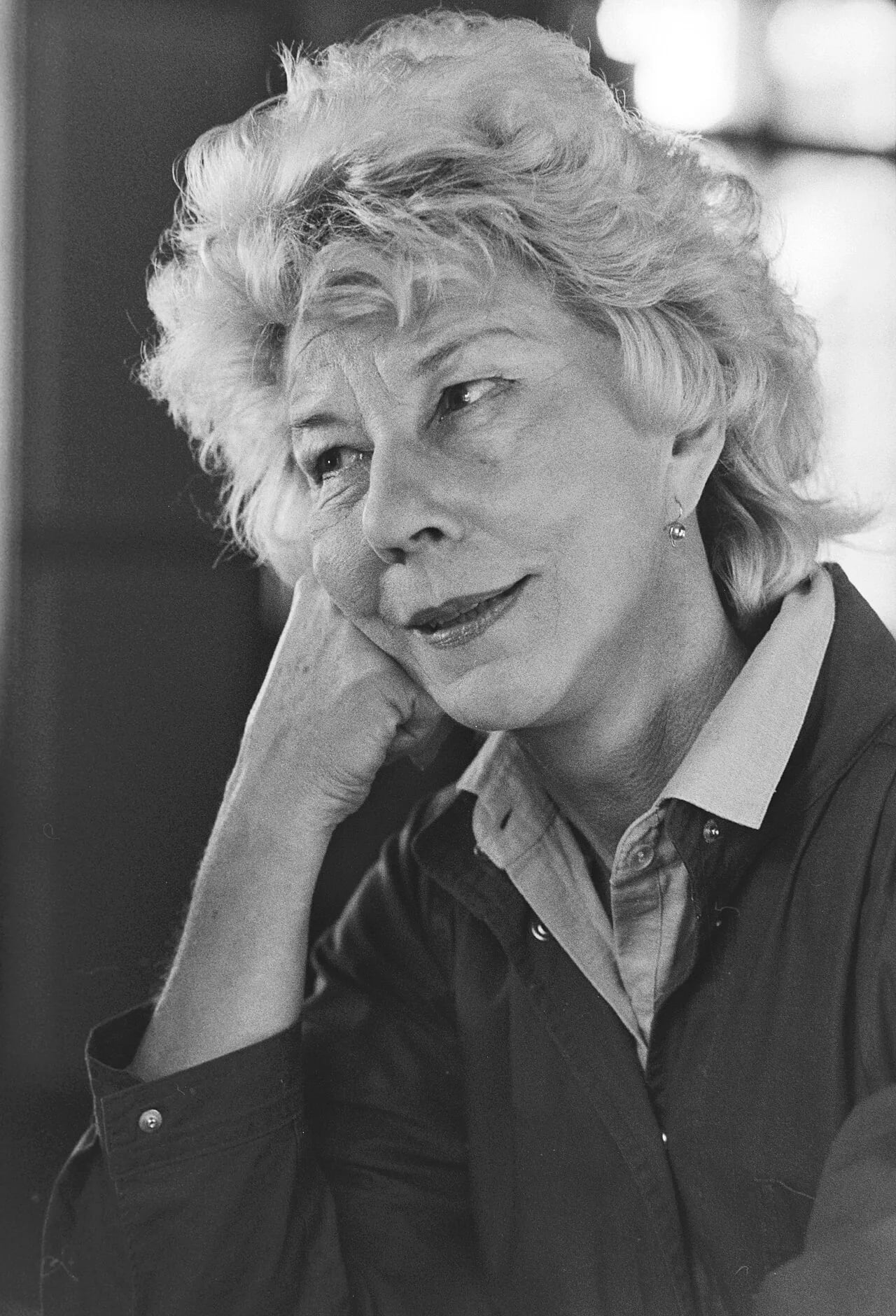Porträt von Eeva Joenpelto (1921–2004) – Gedenkseite