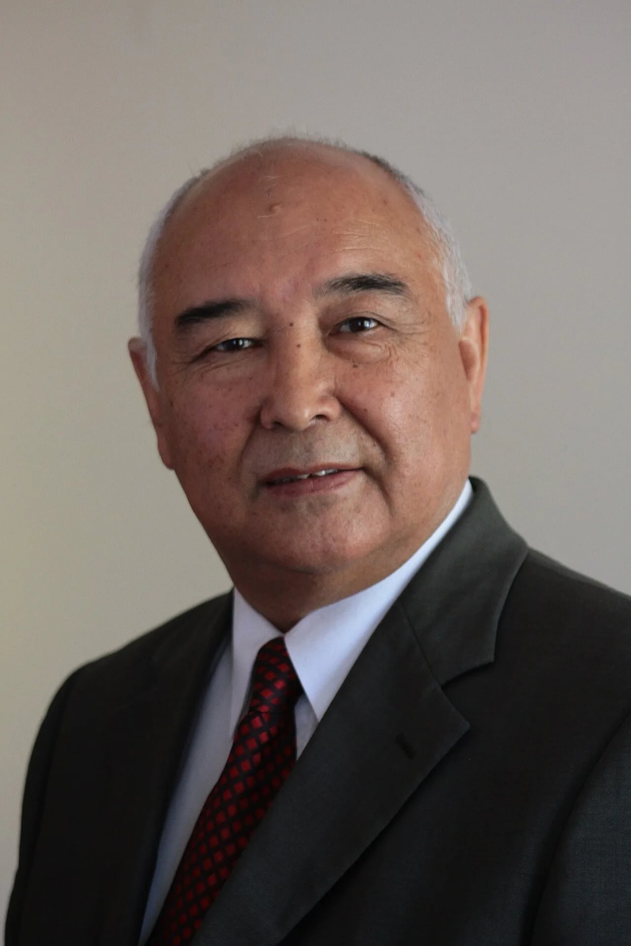 Porträt von Marat Alyshpaev (1947–2022) – Gedenkseite