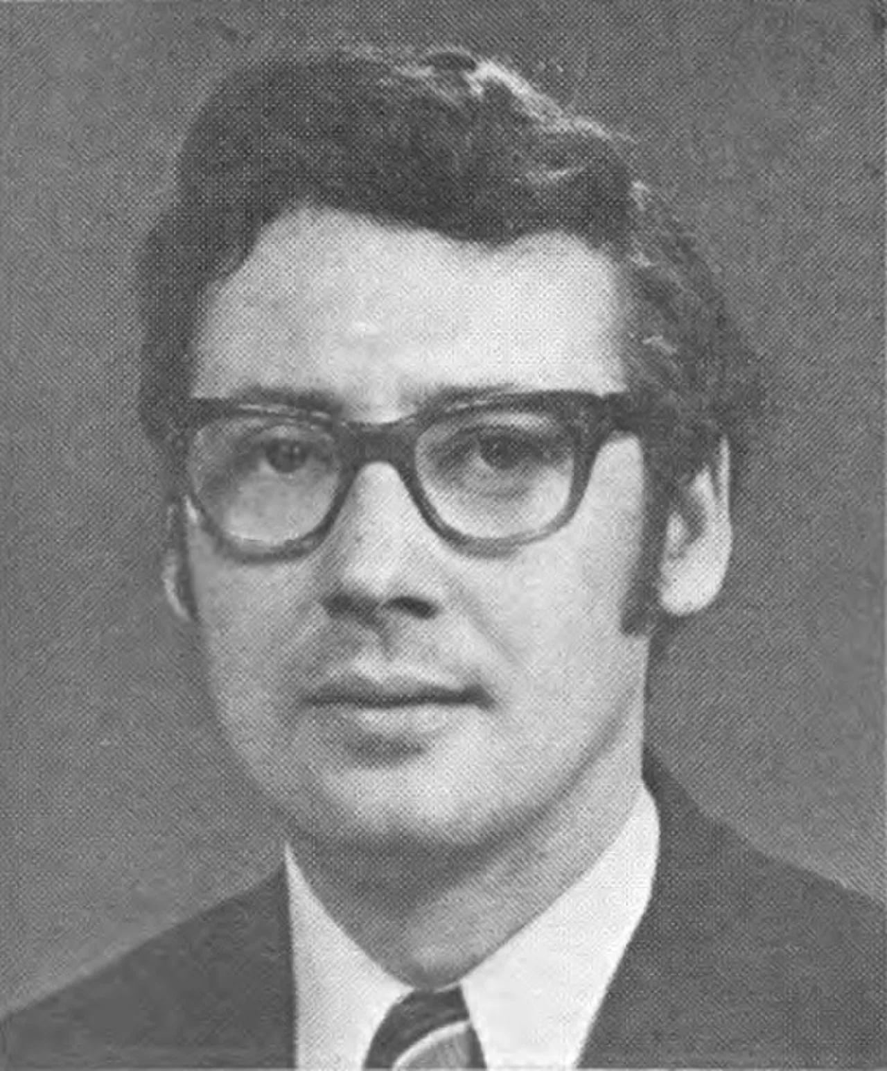 Portrait of Paul W. Cronin (1938–1997) – memorial page
