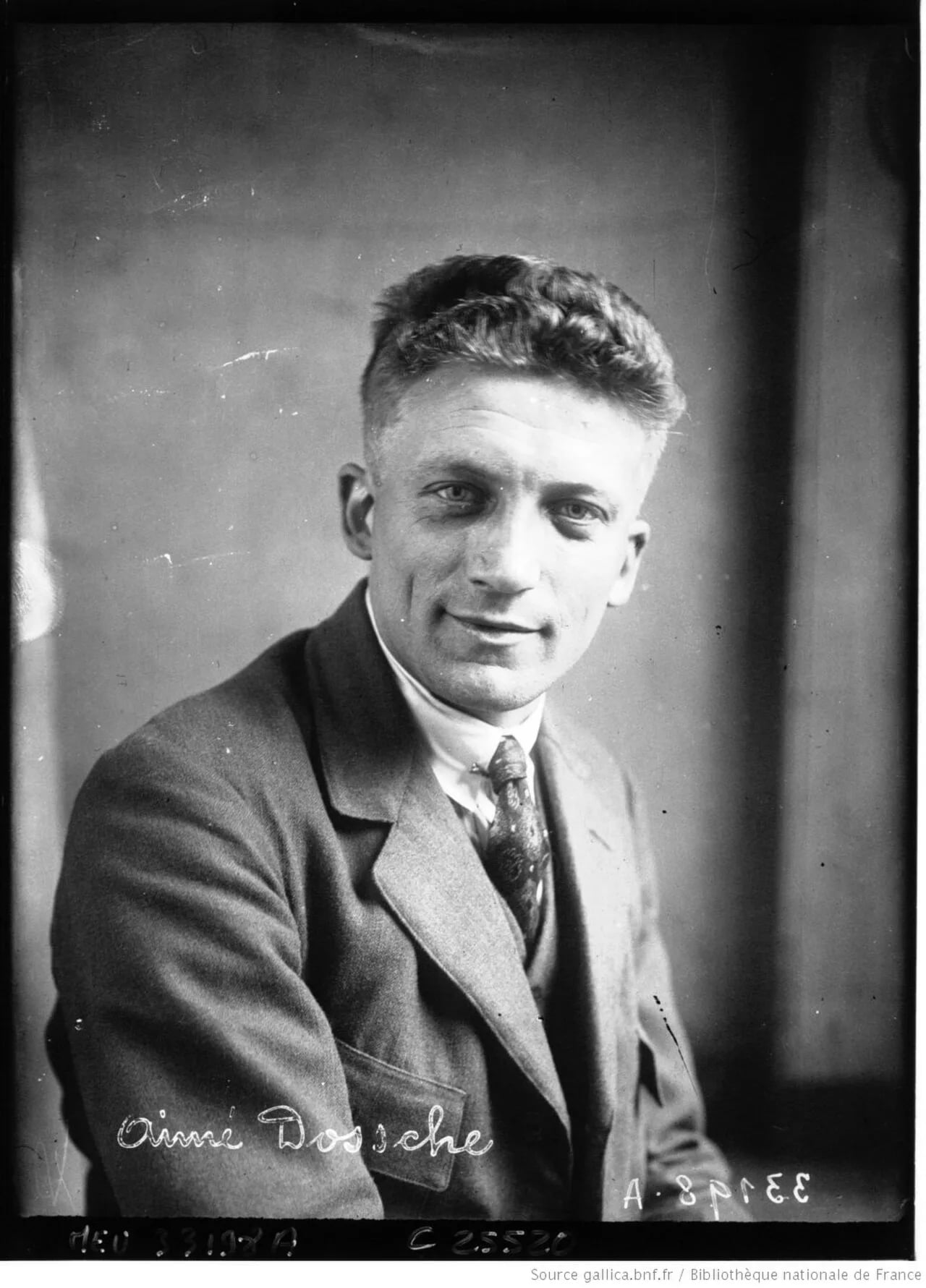 Porträt von Aimé Dossche (1902–1985) – Gedenkseite