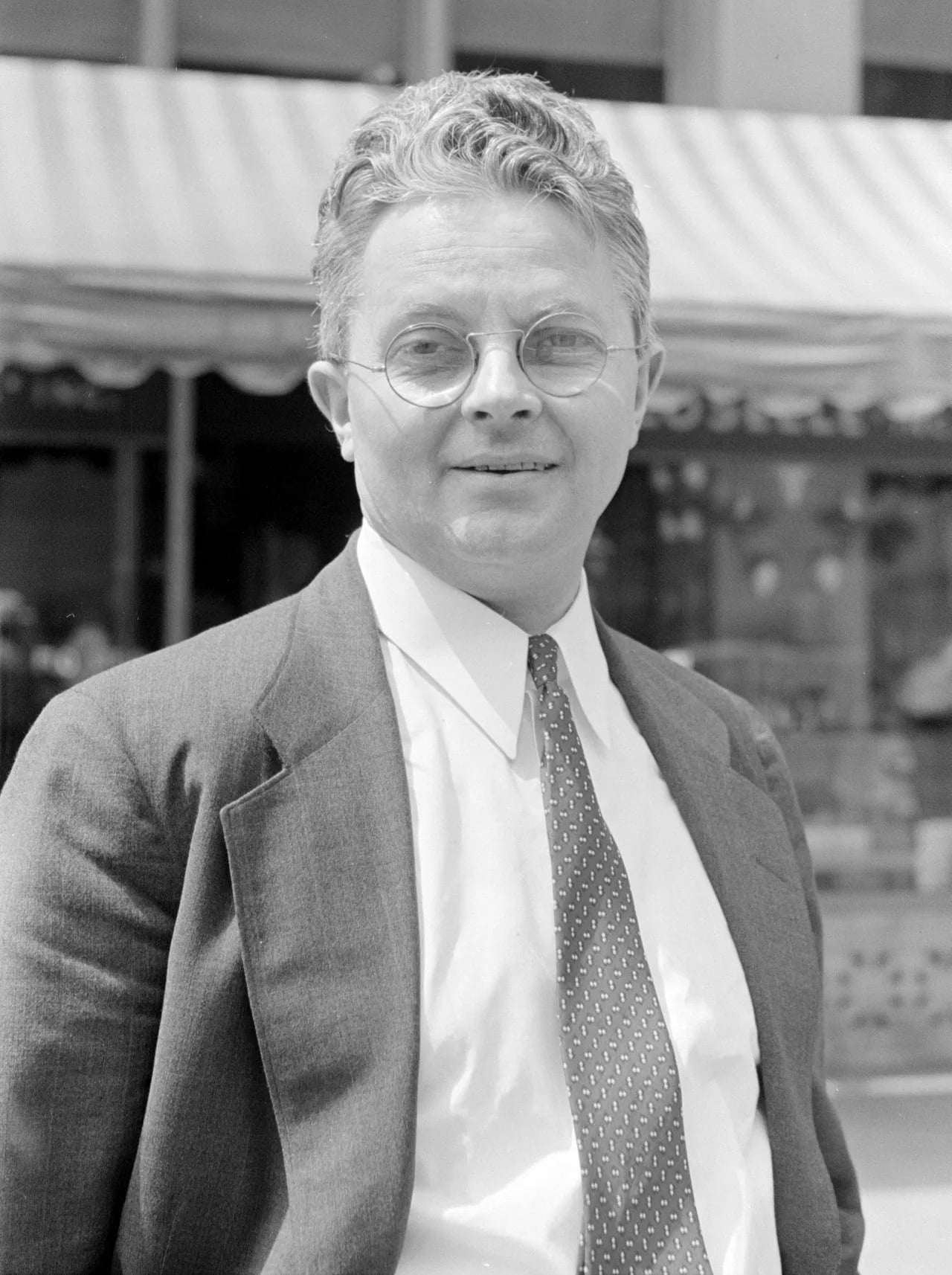 Porträt von Roy Stryker (1893–1975) – Gedenkseite