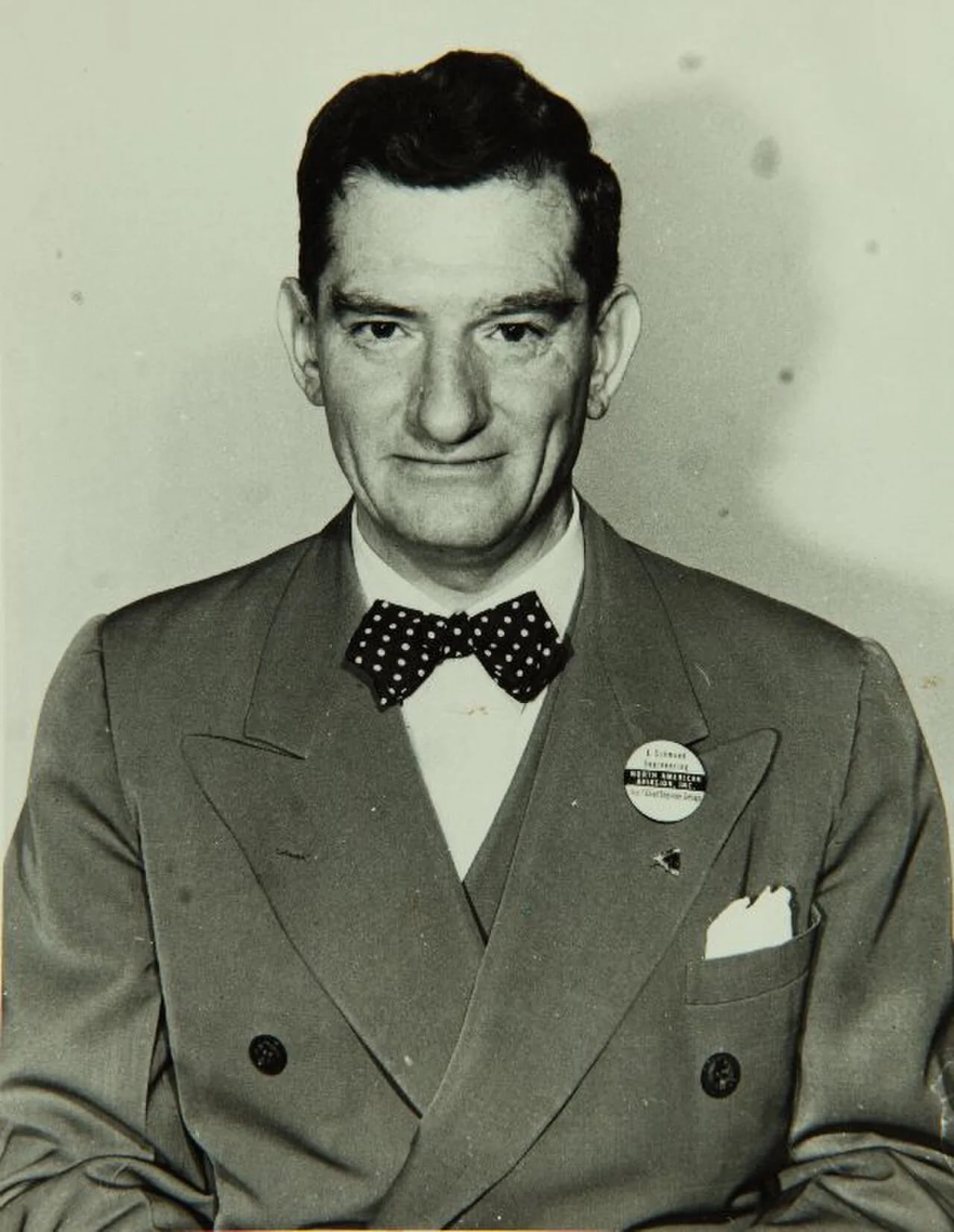 Porträt von Edgar Schmued (1899–1985) – Gedenkseite