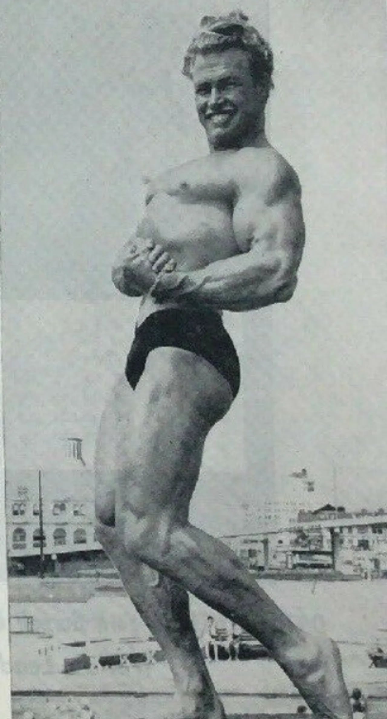 Portrait of Roy Hilligenn (1922–2008) – memorial page