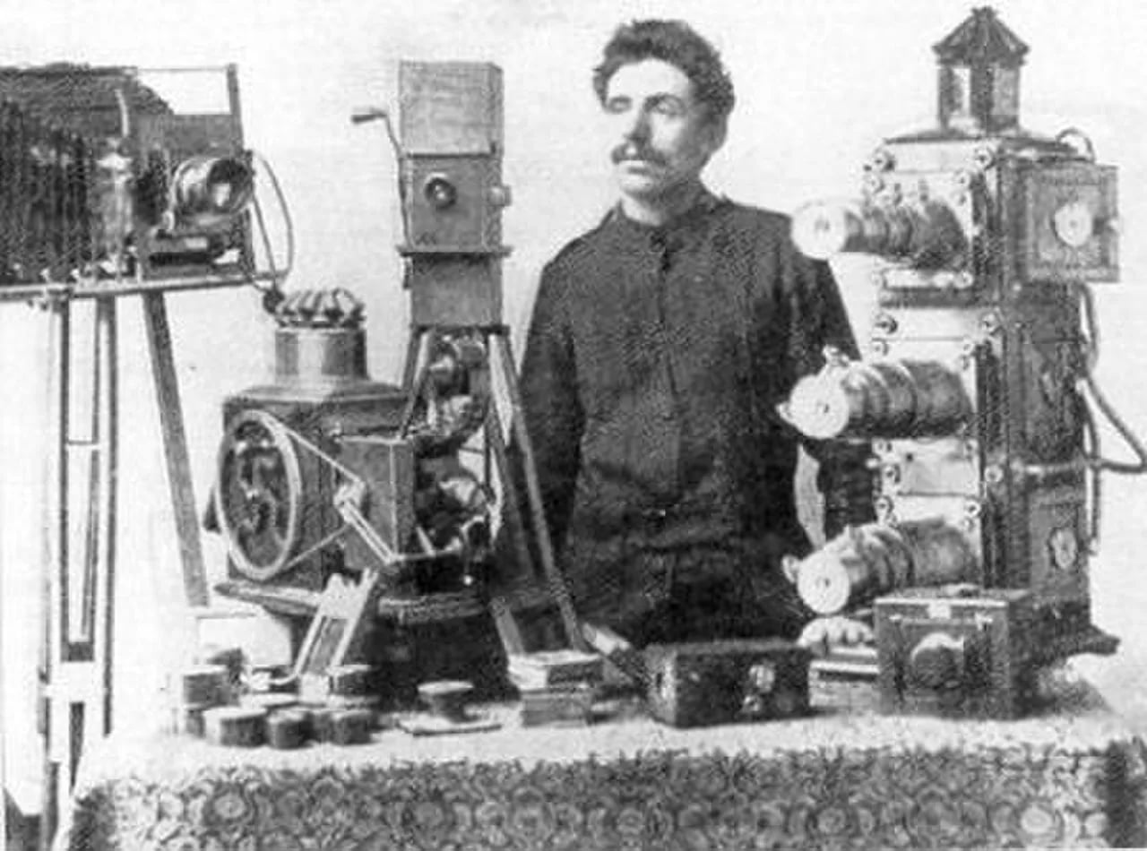 Portrait of Joseph Perry (1863–1943) – memorial page