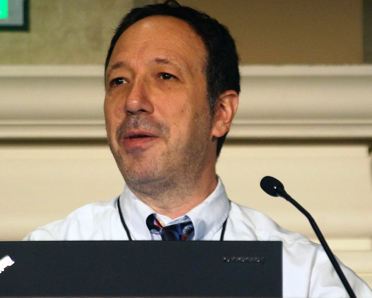 Portrait of Scott Lilienfeld (1960–2020) – memorial page