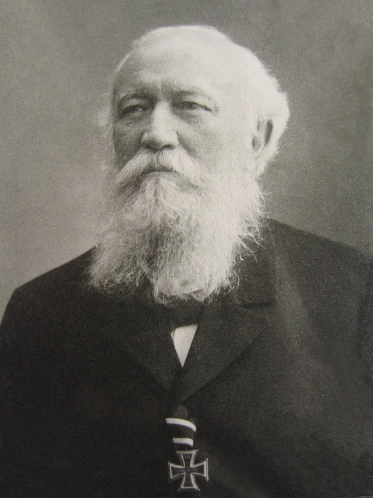 Porträt von Peter Spohr (1828–1921) – Gedenkseite
