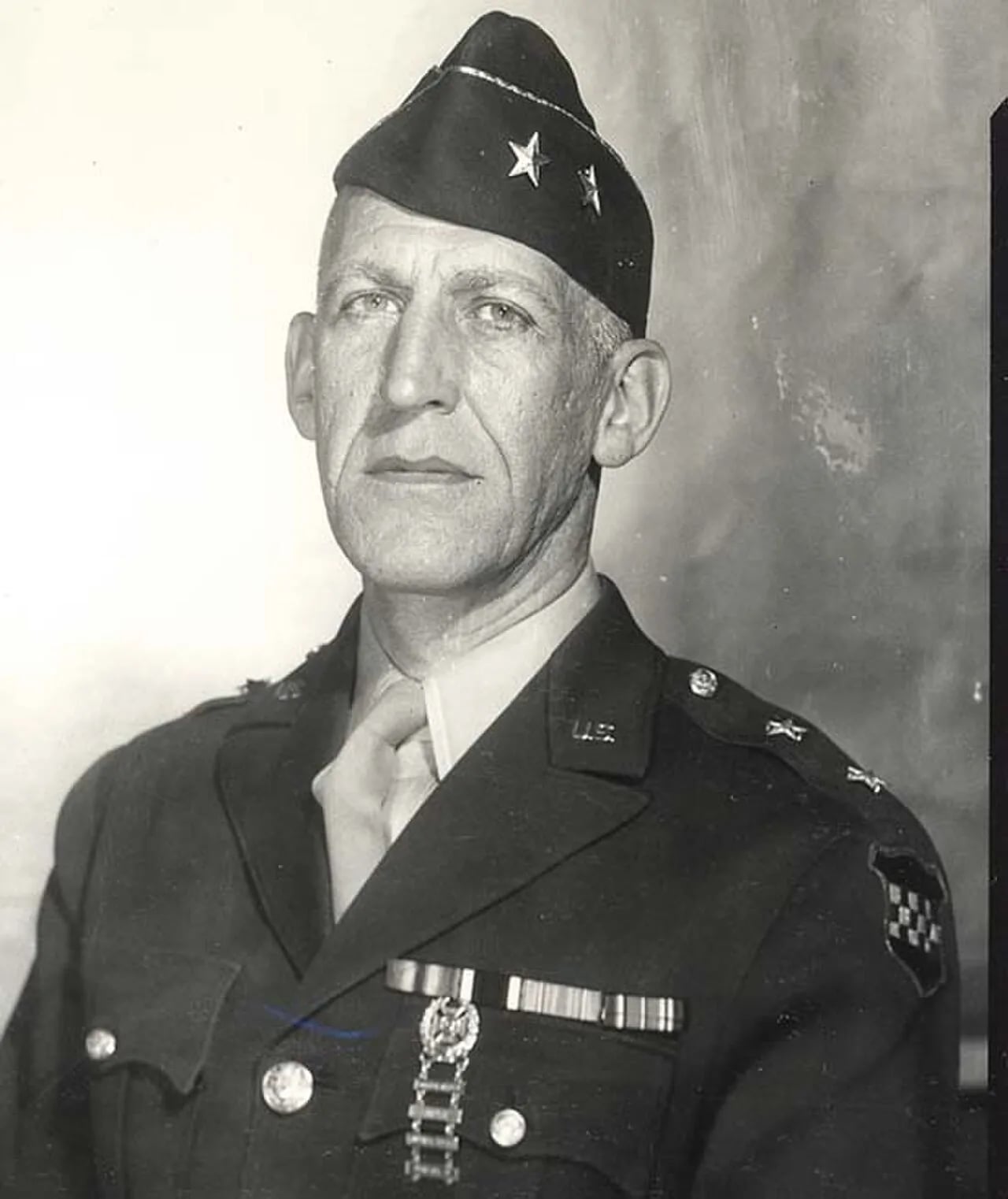 Portrait of Walter E. Lauer (1893–1966) – memorial page