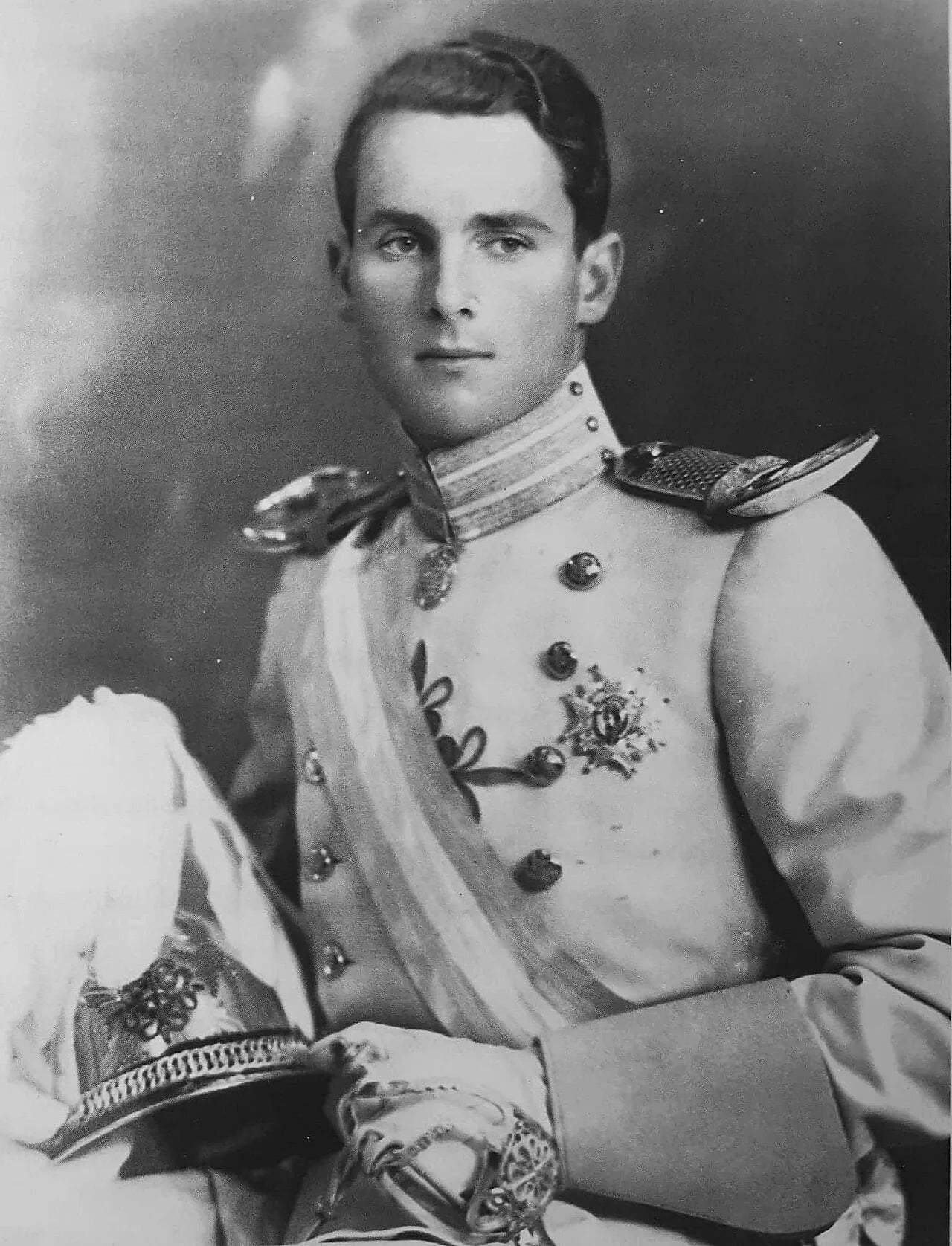 Porträt von Prince Álvaro of Orleans (1910–1997) – Gedenkseite
