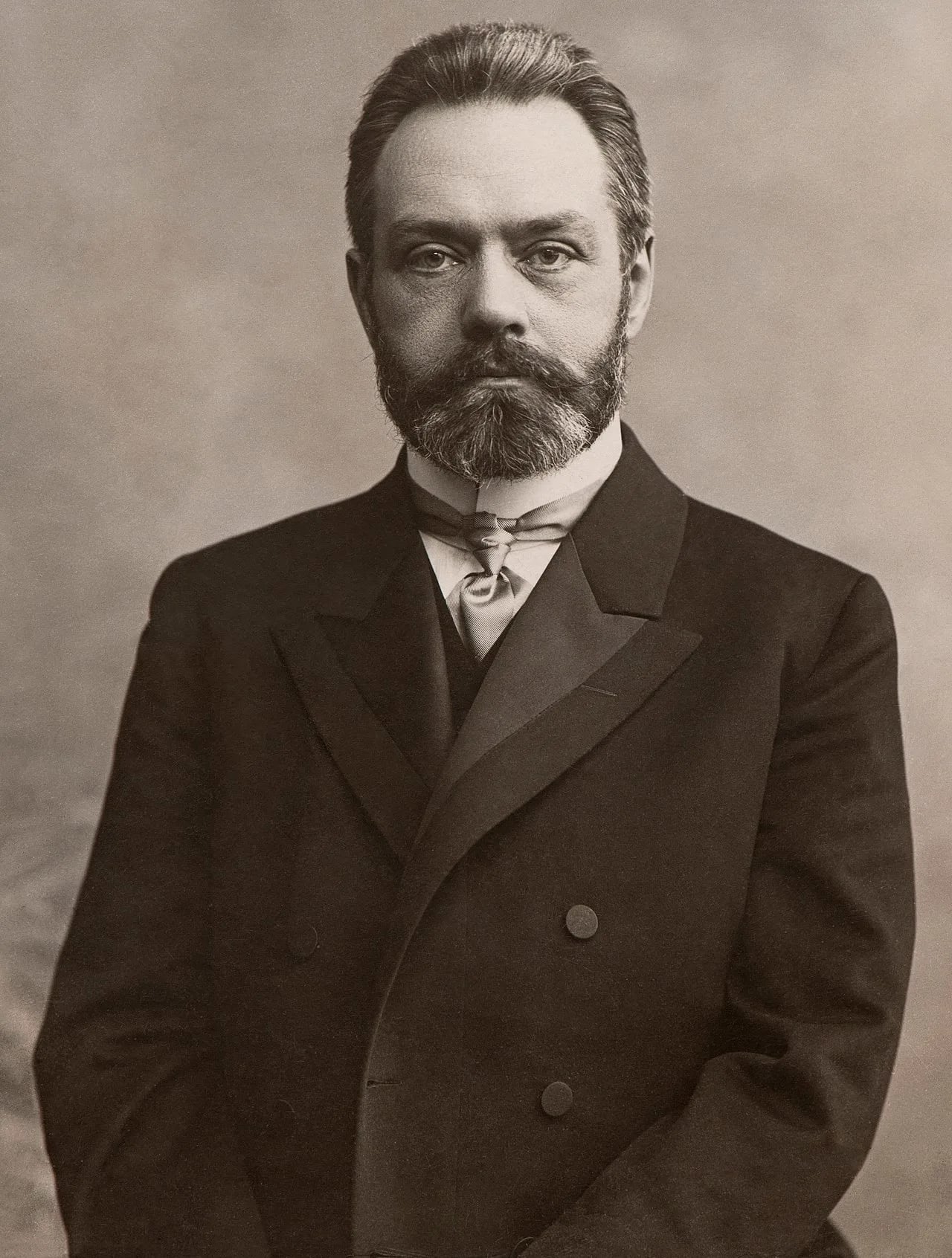 Portrait of Alexander Iwanowitsch Gutschkow (1862–1936) – memorial page