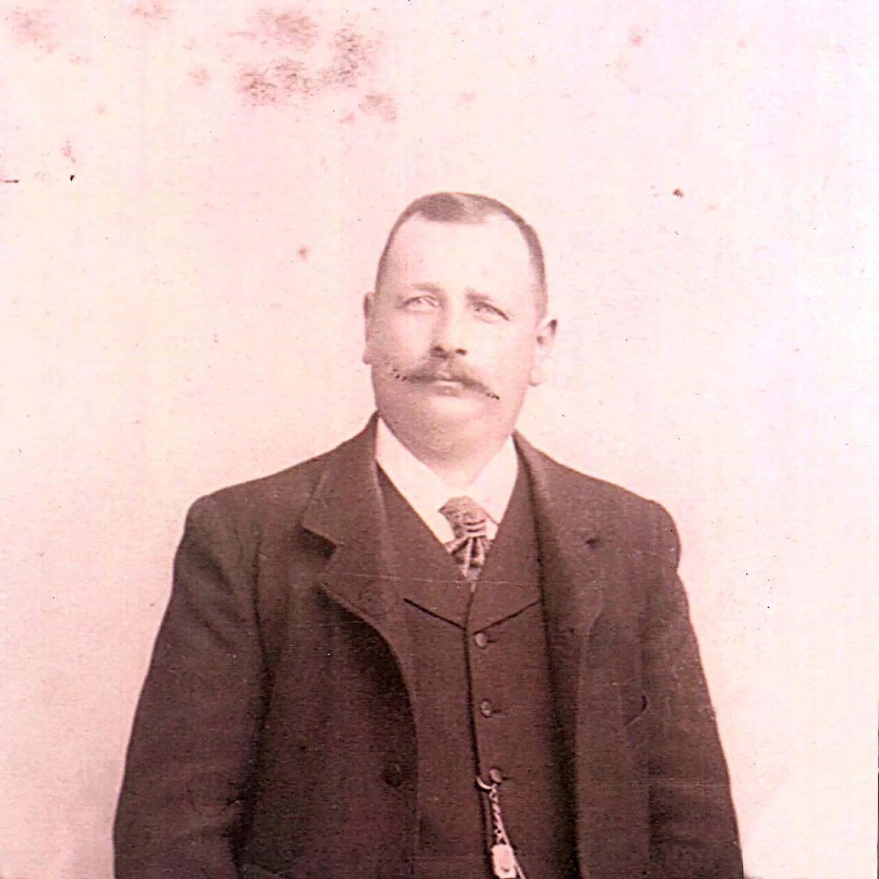 Porträt von Felipe Rutini (1866–1919) – Gedenkseite