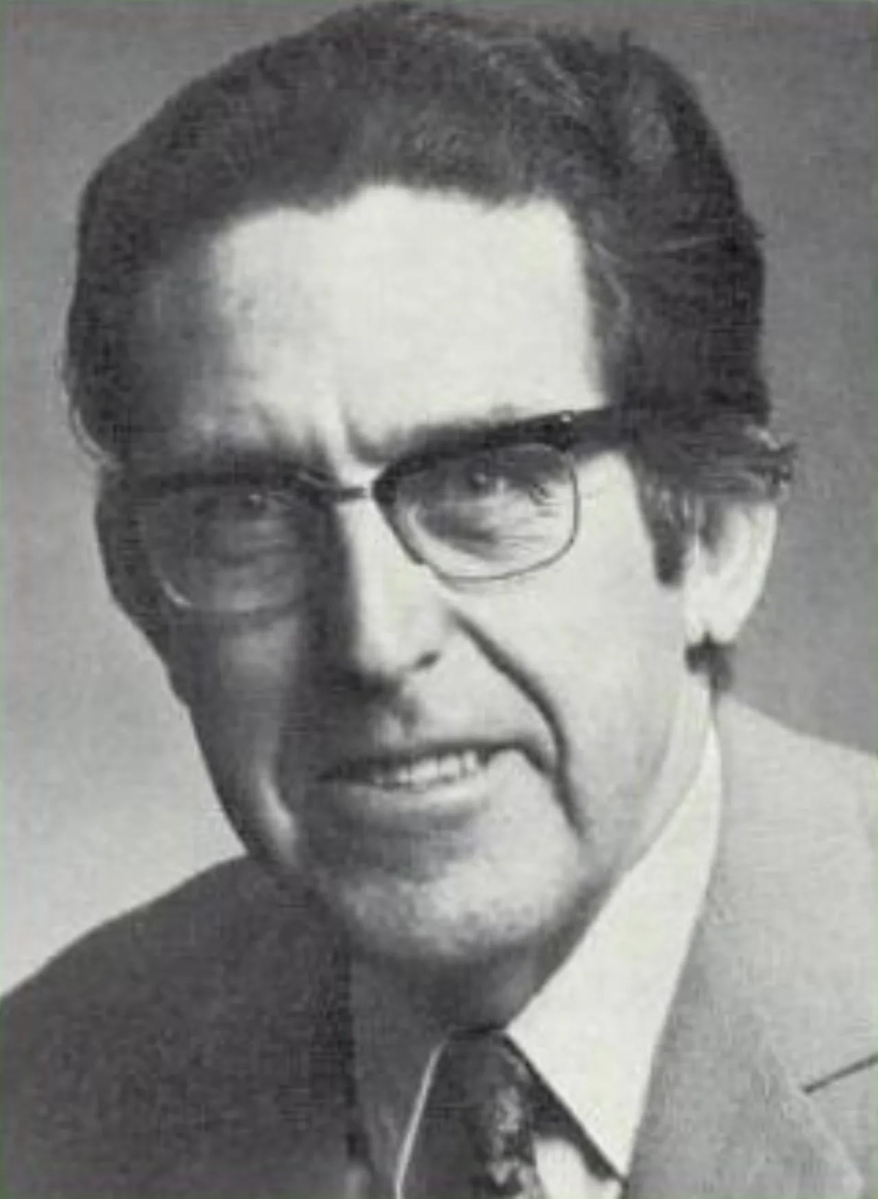 Porträt von Kep Enderby (1926–2015) – Gedenkseite