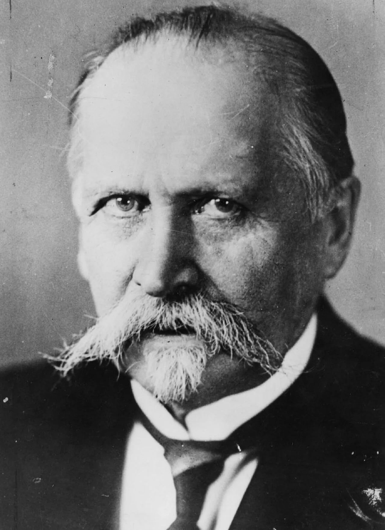 Portrait of Kyösti Kallio (1873–1940) – memorial page