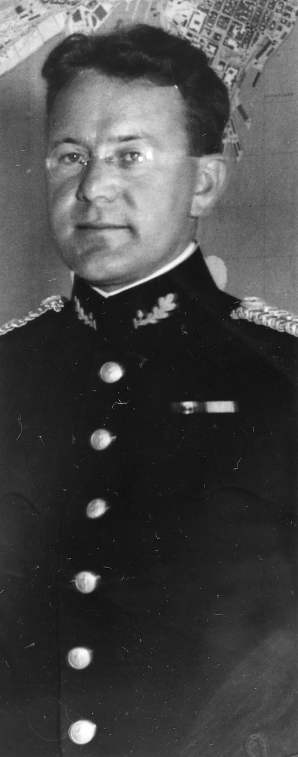 Porträt von Haakon Schønning (1901–1951) – Gedenkseite