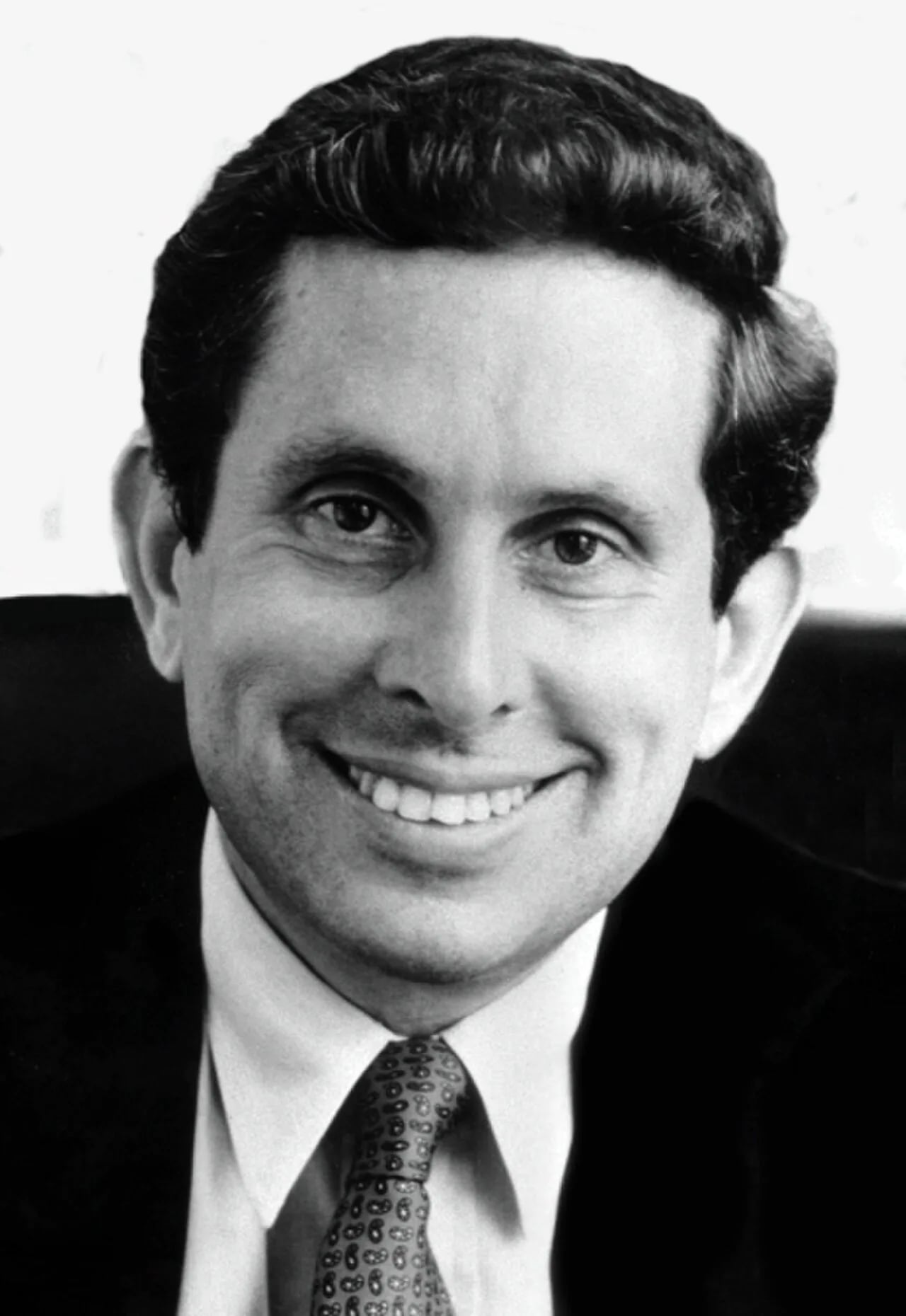Portrait of Stephen J. Solarz (1940–2010) – memorial page