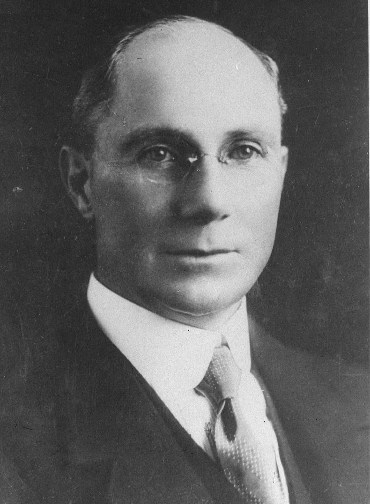 Porträt von Edward John Kavanagh (1871–1956) – Gedenkseite