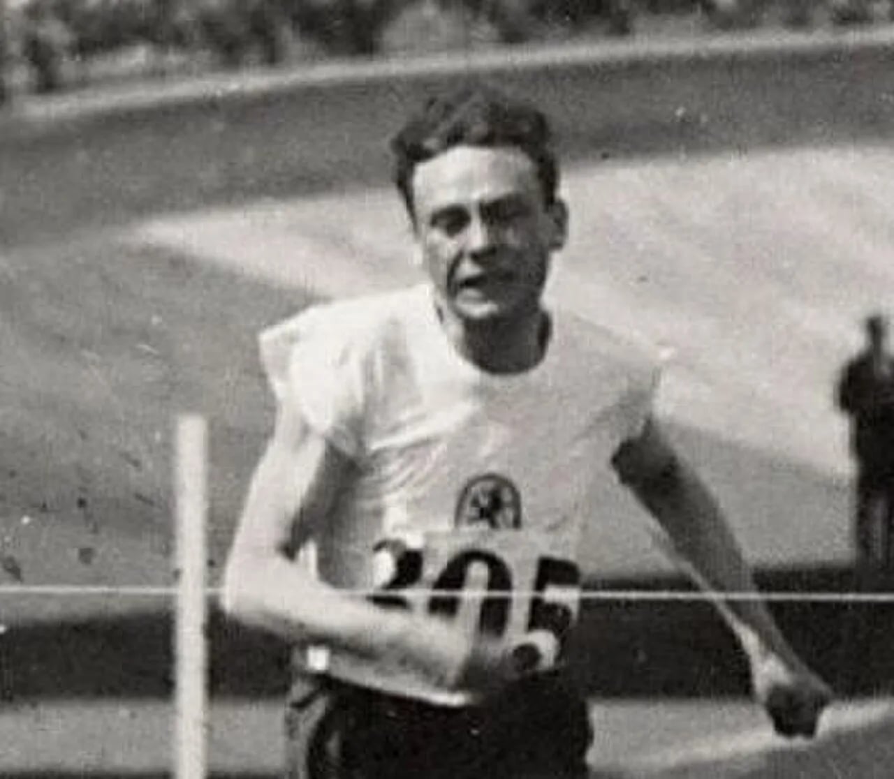 Portrait of Wilhelm Hennings (1905–1991) – memorial page