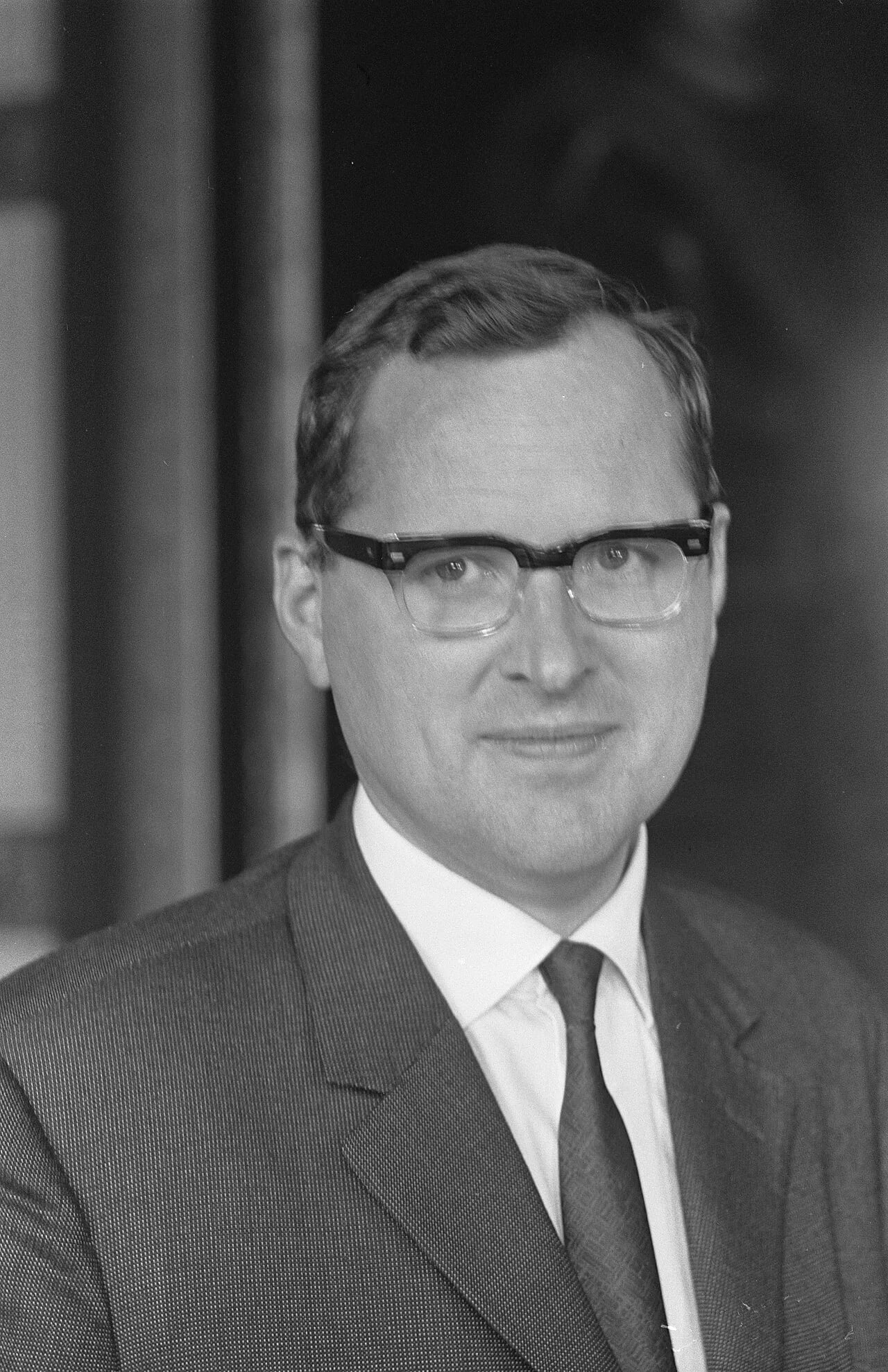 Porträt von Koos Andriessen (1928–2019) – Gedenkseite