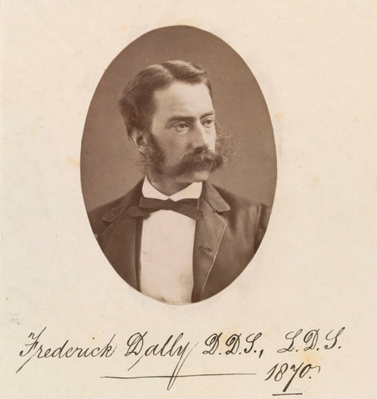 Porträt von Frederick Dally (1838–1914) – Gedenkseite
