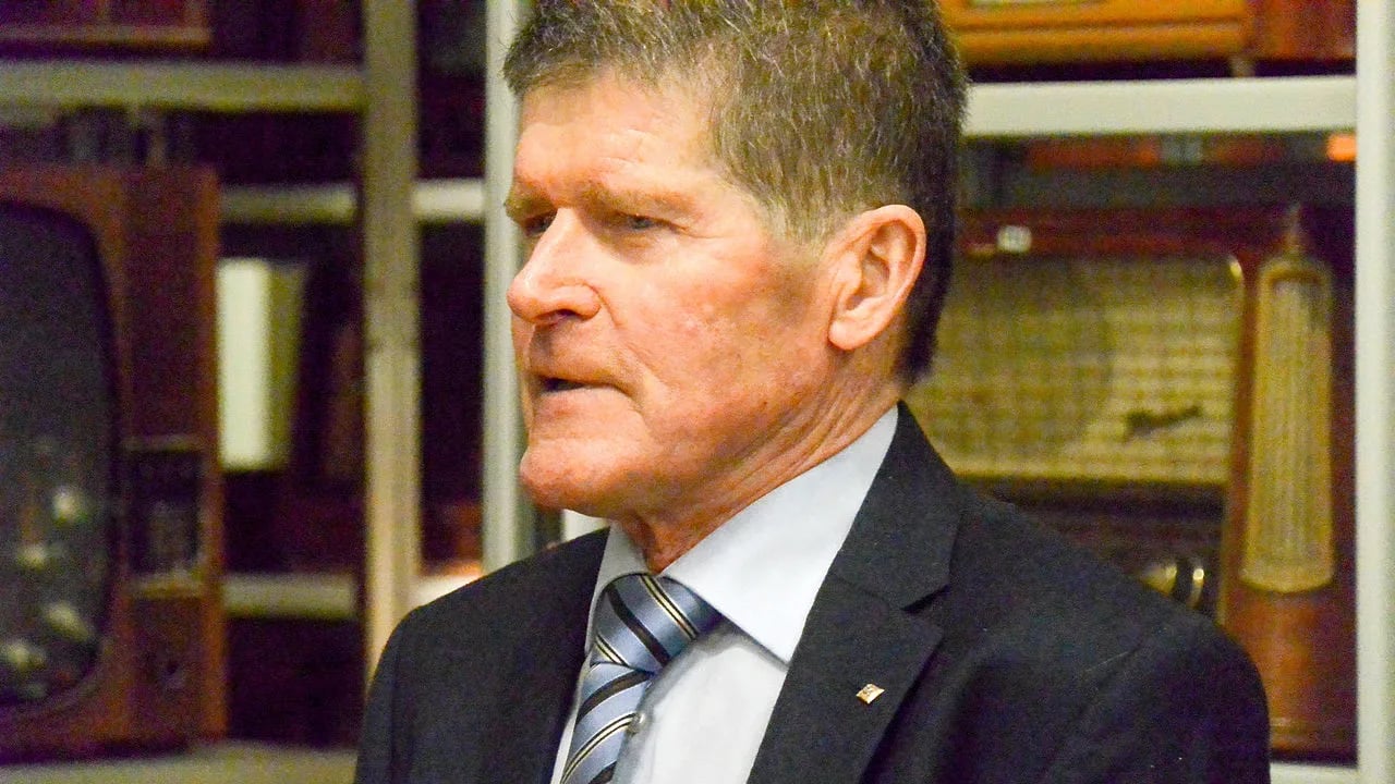 Porträt von Jorma U. Nieminen (1942–2015) – Gedenkseite