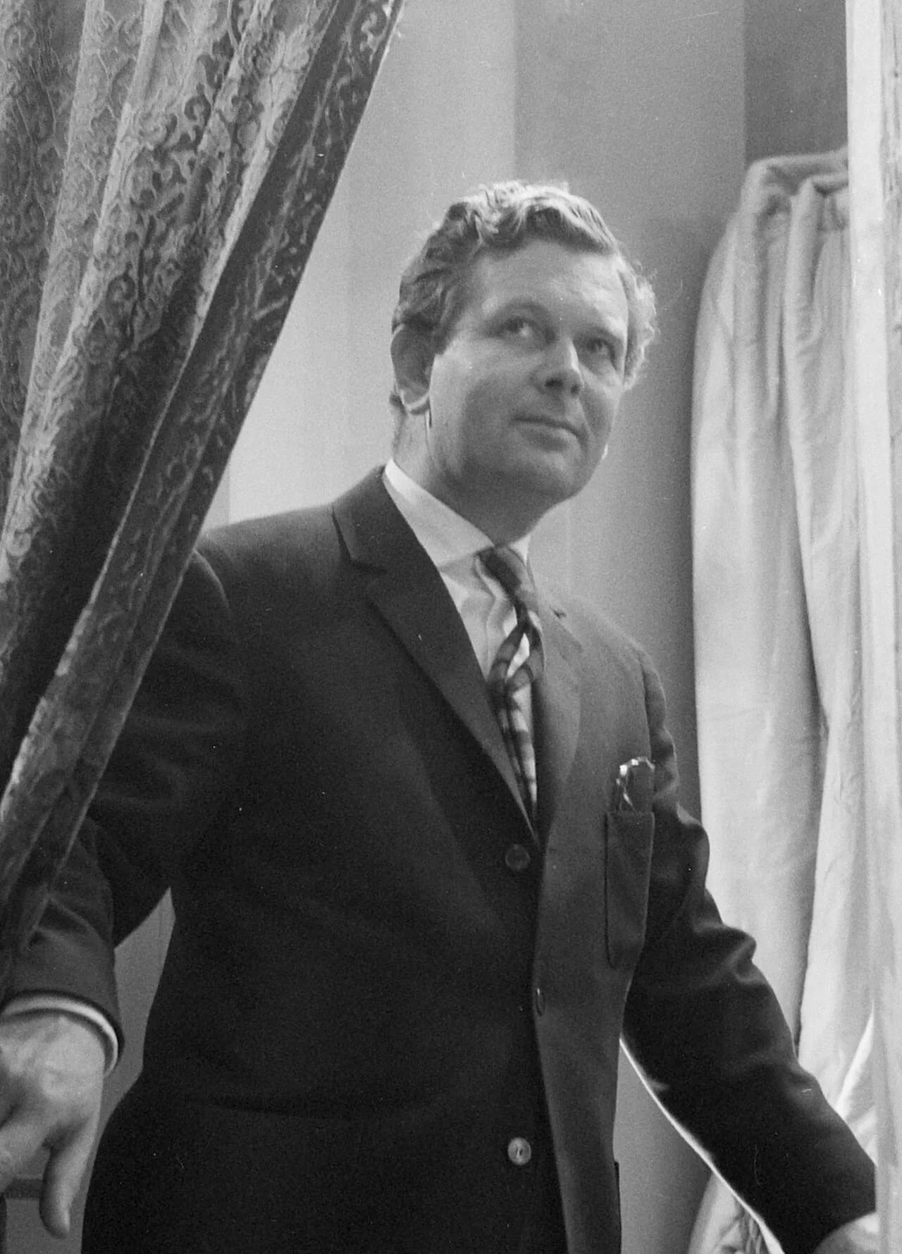 Portrait of Willy van Hemert (1912–1993) – memorial page