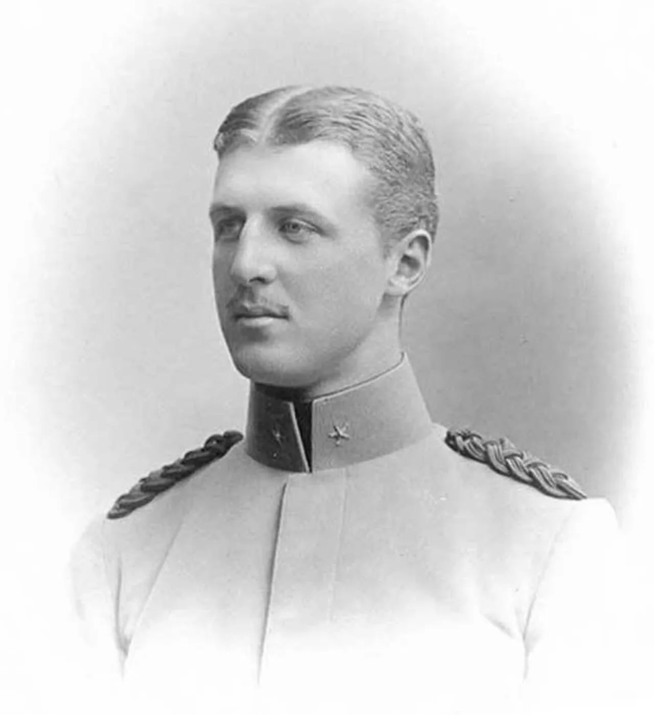 Portrait of Nils von Kantzow (1885–1967) – memorial page