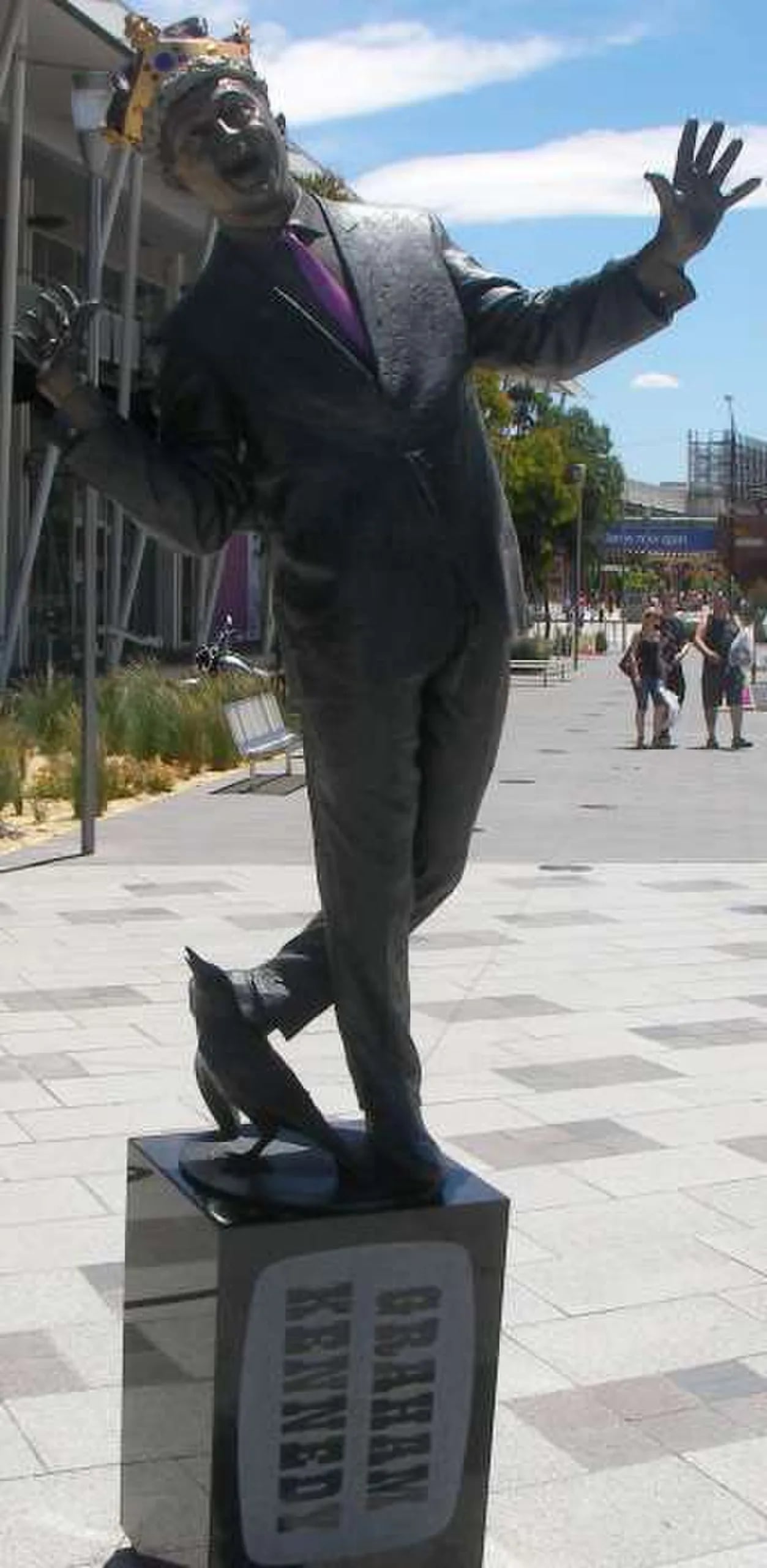 Portrait of Graham Kennedy (1934–2005) – memorial page