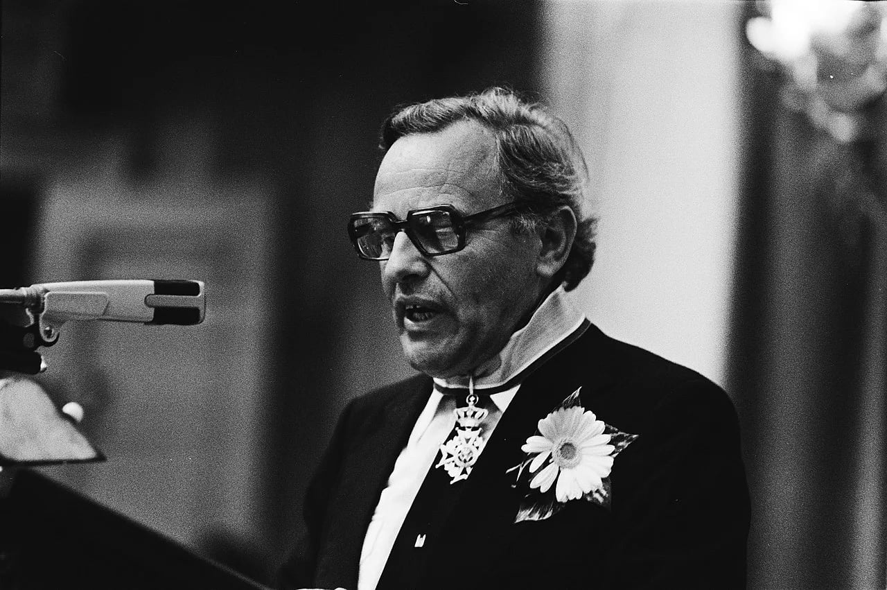 Portrait of Cor Kleisterlee jr. (1925–2017) – memorial page