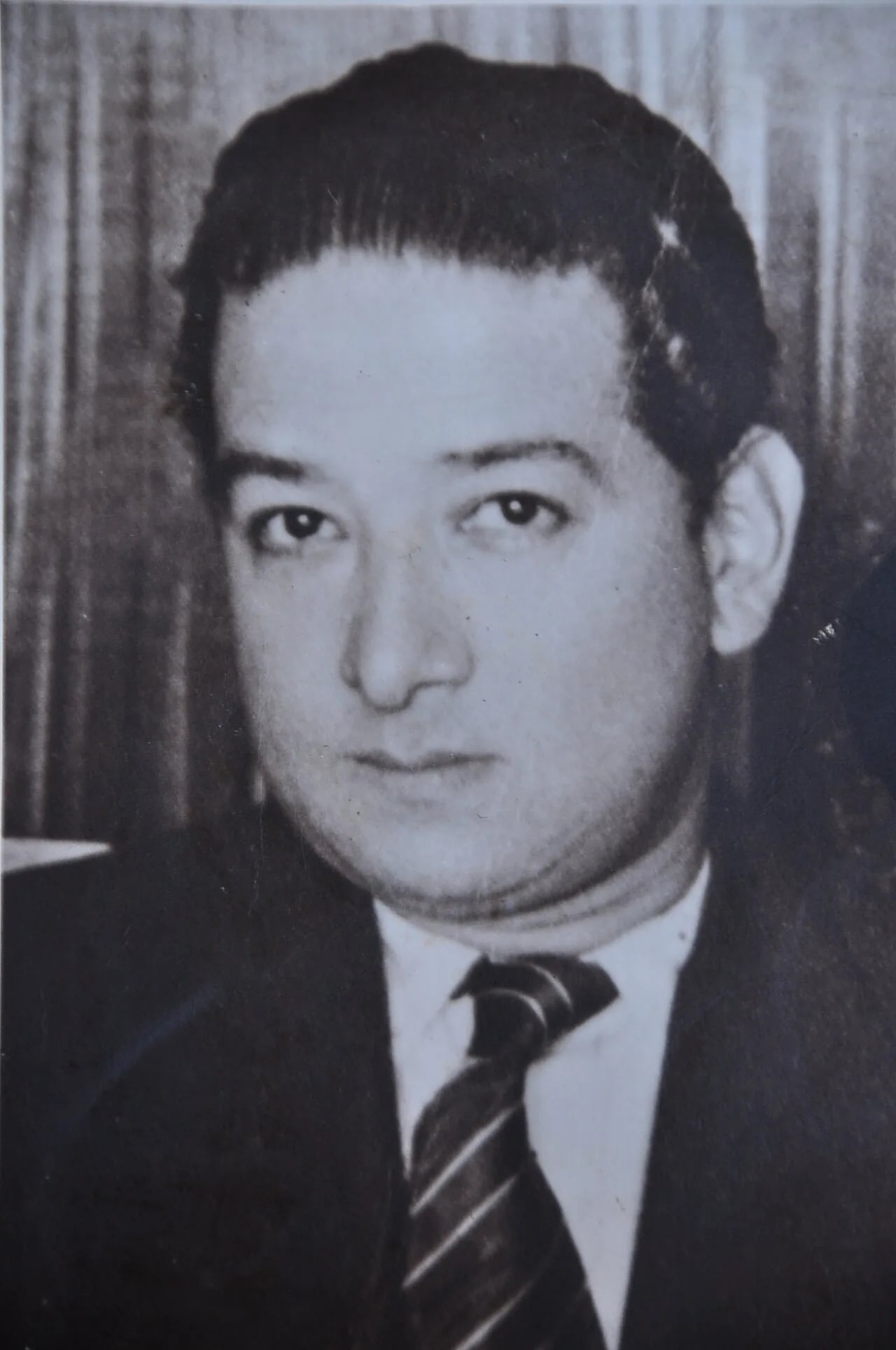 Porträt von Juan Velásquez Gamarra (1906–1982) – Gedenkseite