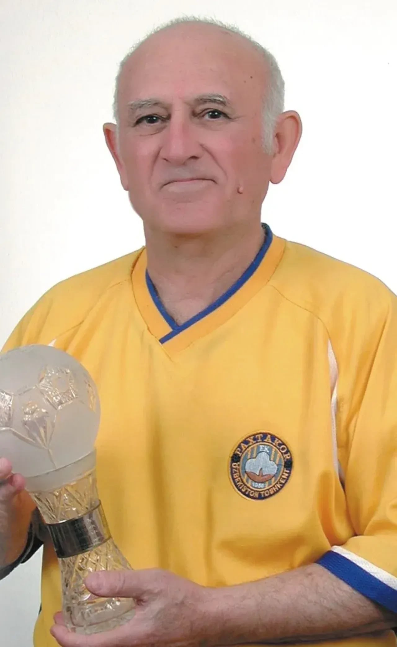 Porträt von Vladimir Safarov (1939–2021) – Gedenkseite