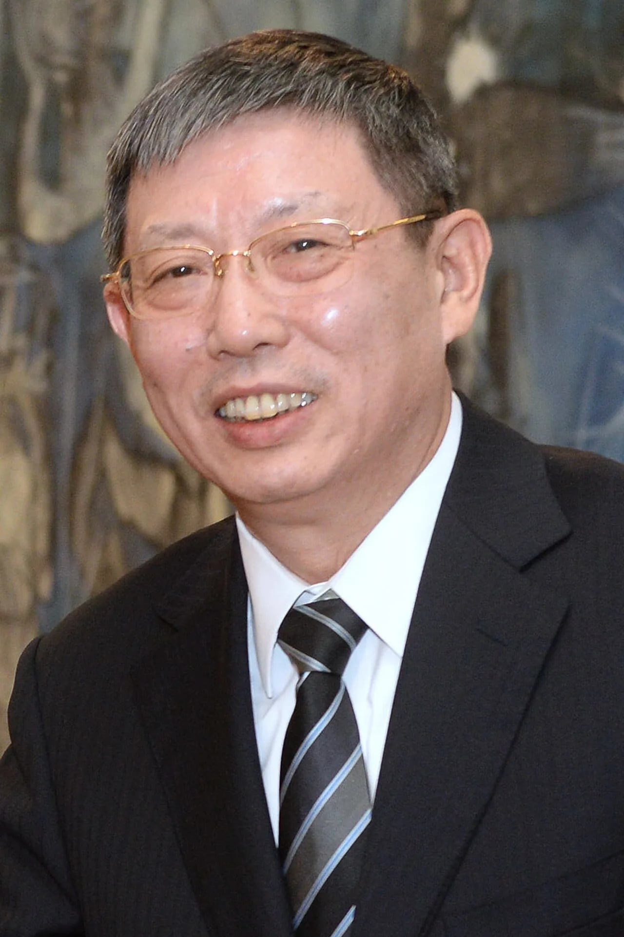 Porträt von Yang Xiong (1953–2021) – Gedenkseite