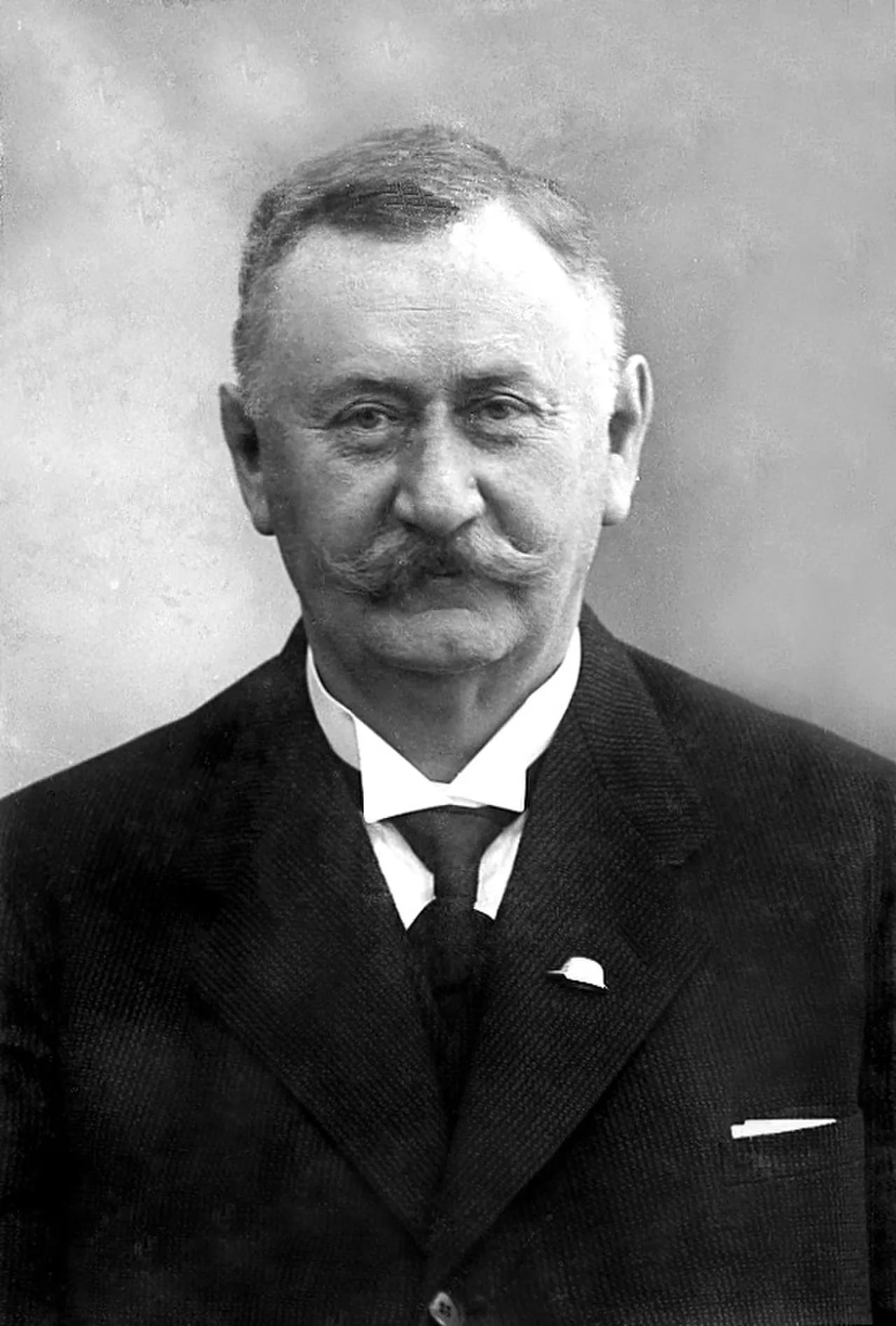 Portrait of Arnošt Herman (1871–1940) – memorial page