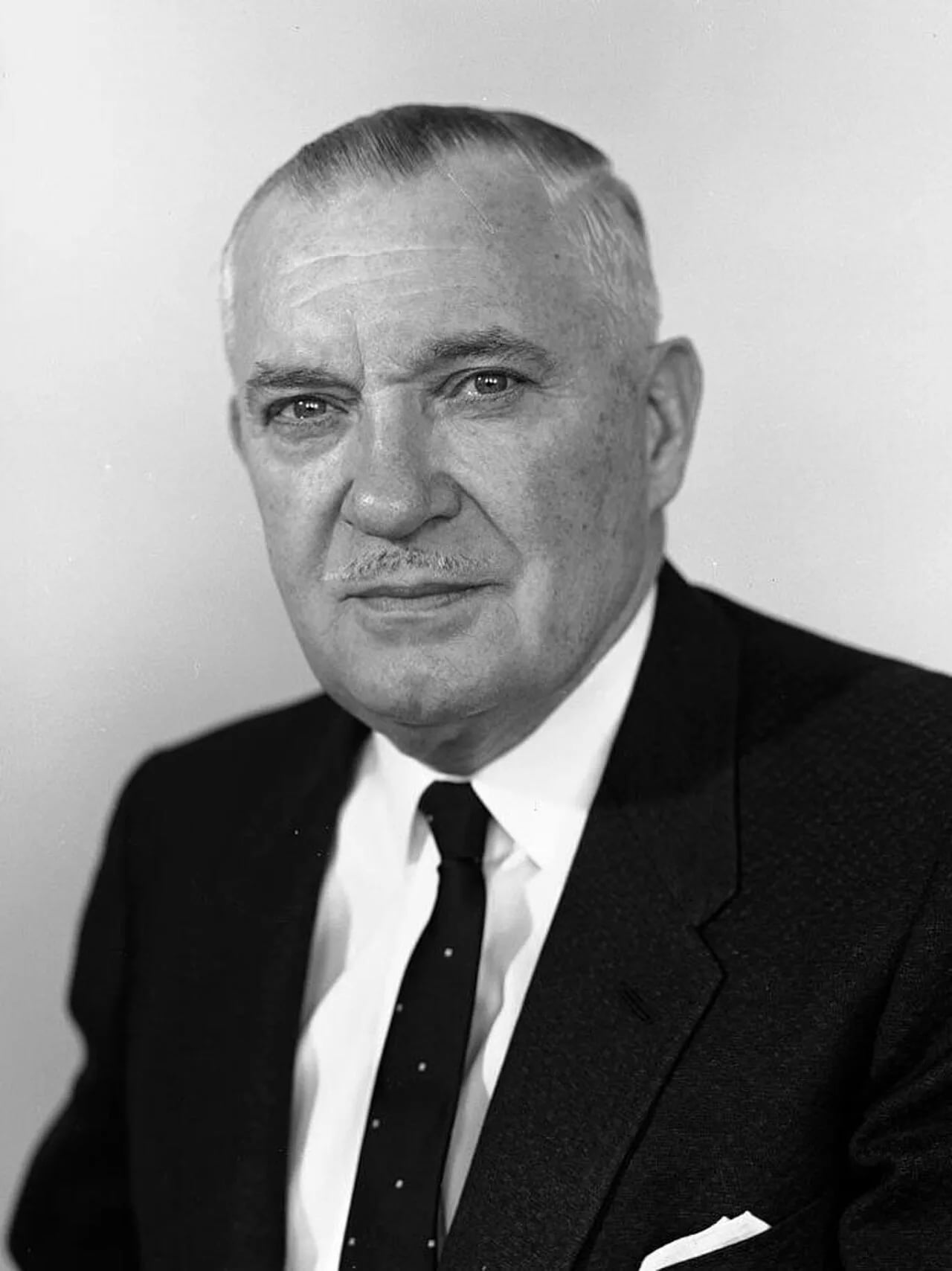 Portrait of Ralph Day (1898–1976) – memorial page