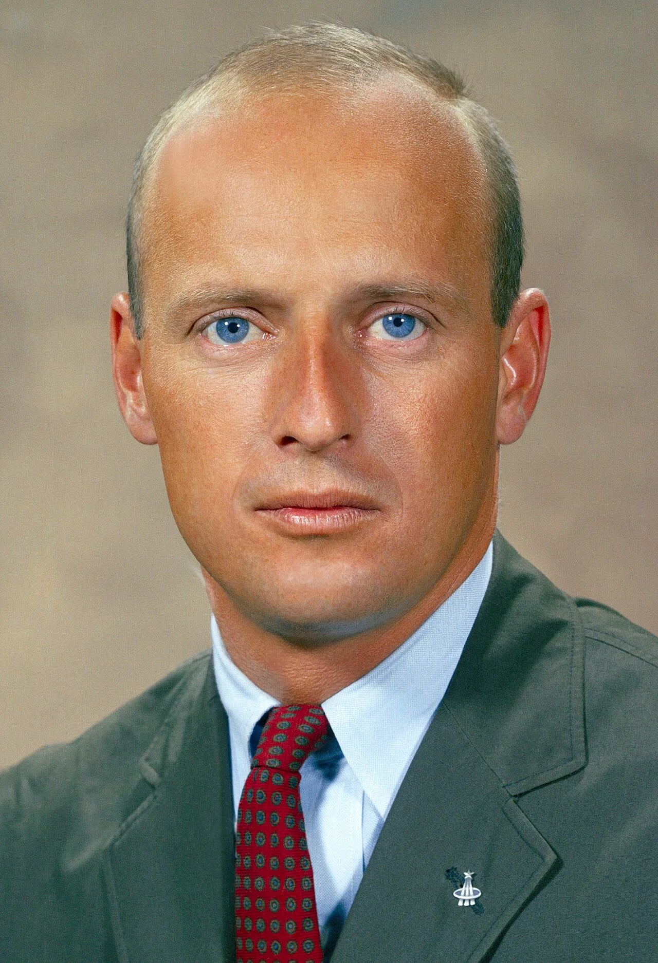 Portrait of Charles Conrad (1930–1999) – memorial page