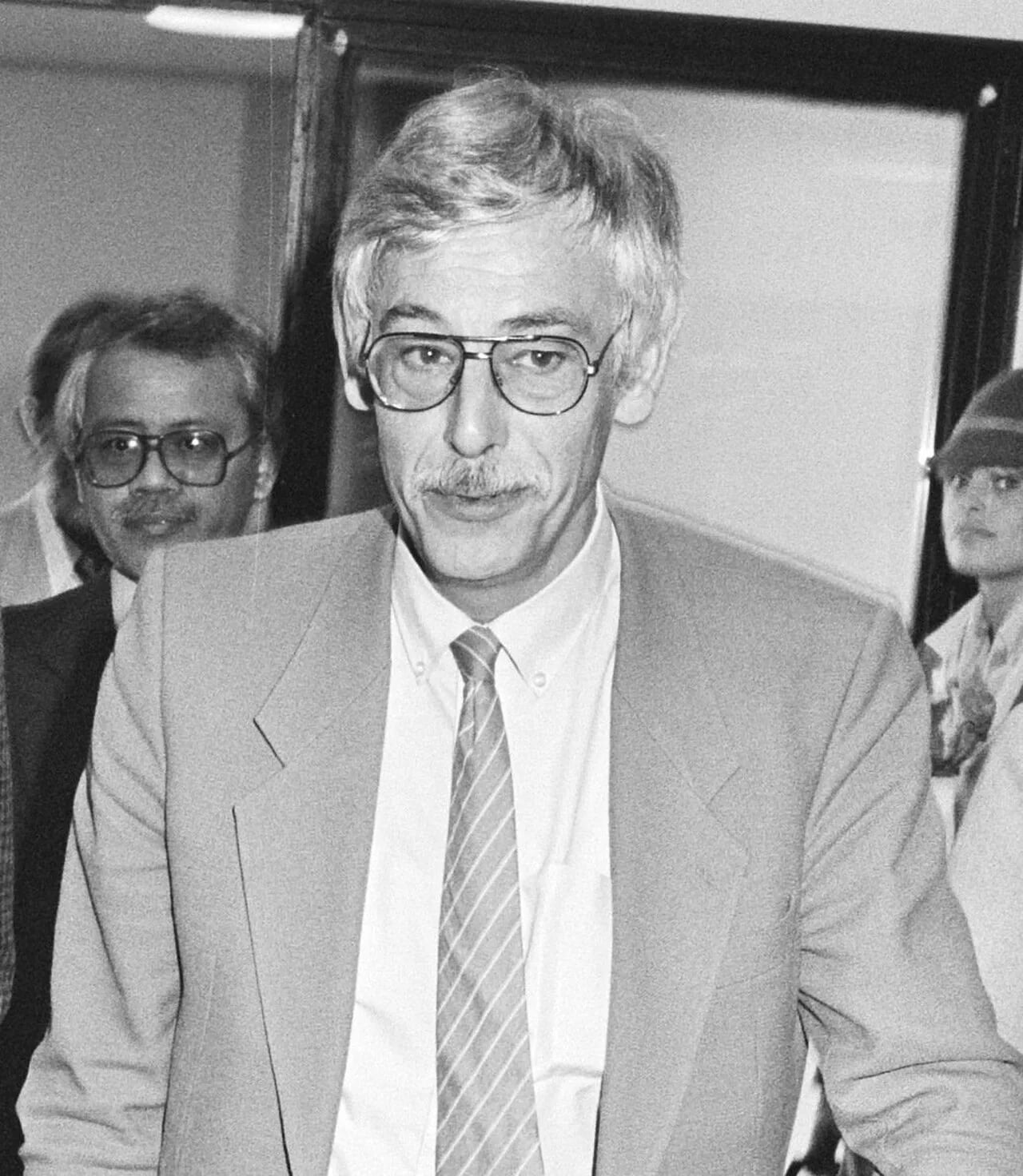 Portrait of Jan Vis (1933–2011) – memorial page