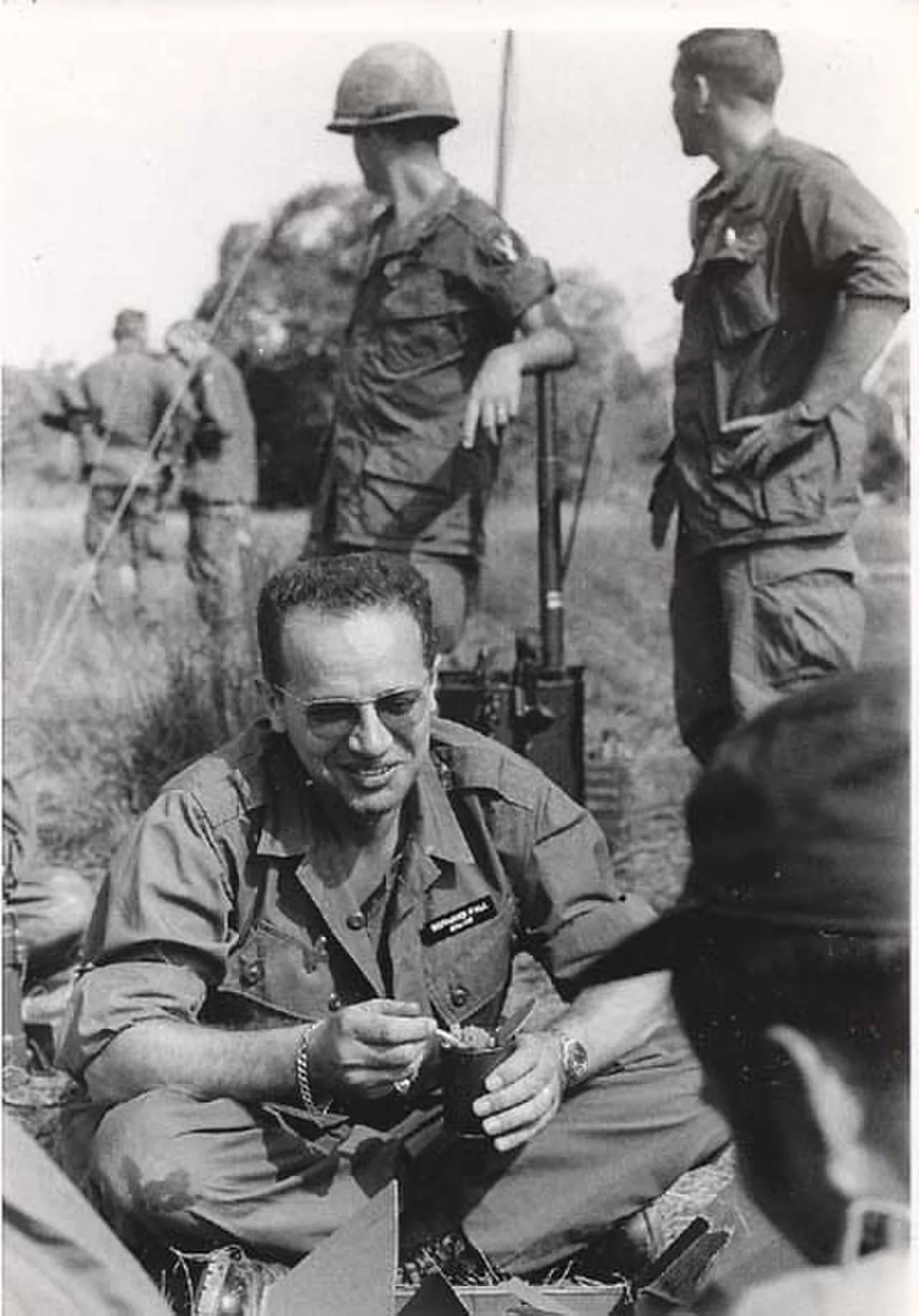 Porträt von Bernard B. Fall (1926–1967) – Gedenkseite