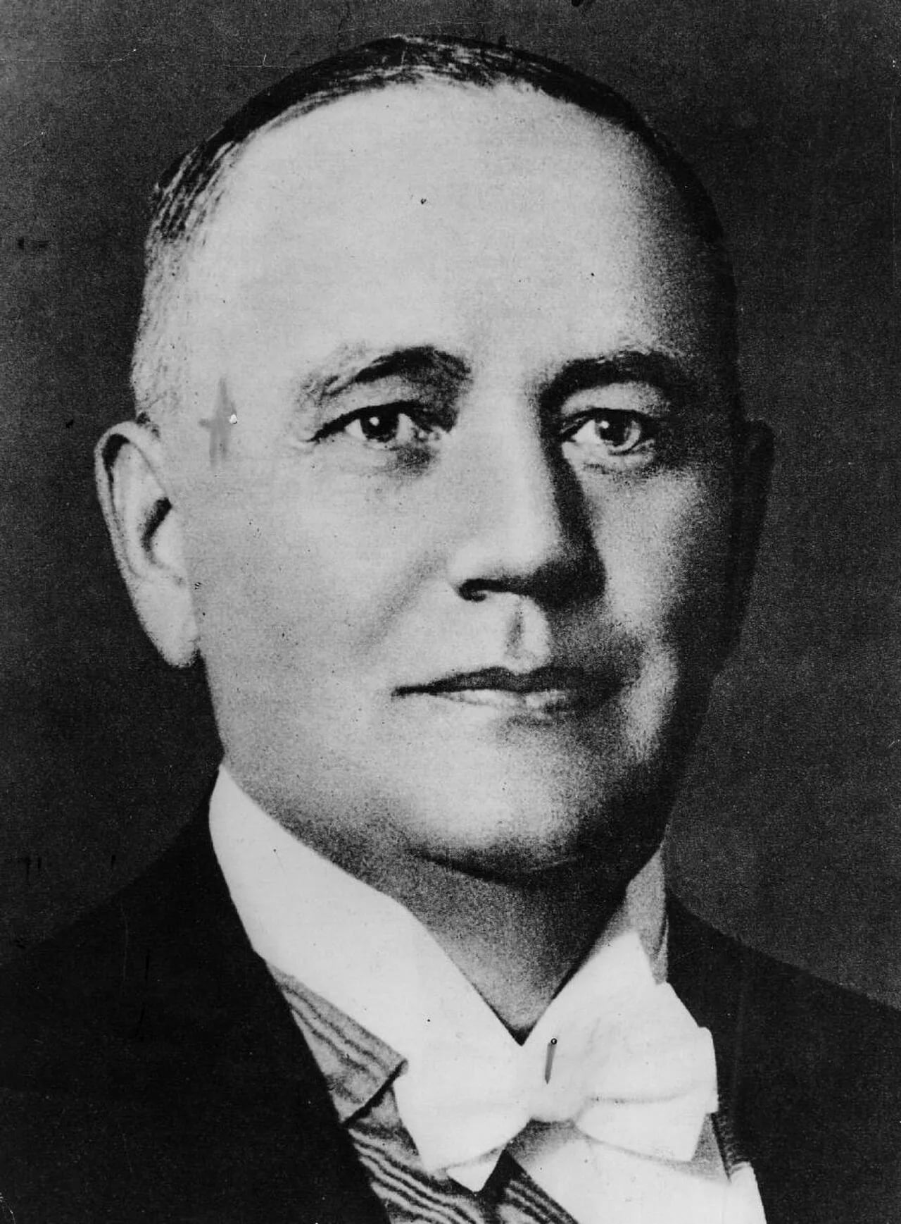 Portrait of Lauri Kristian Relander (1883–1942) – memorial page