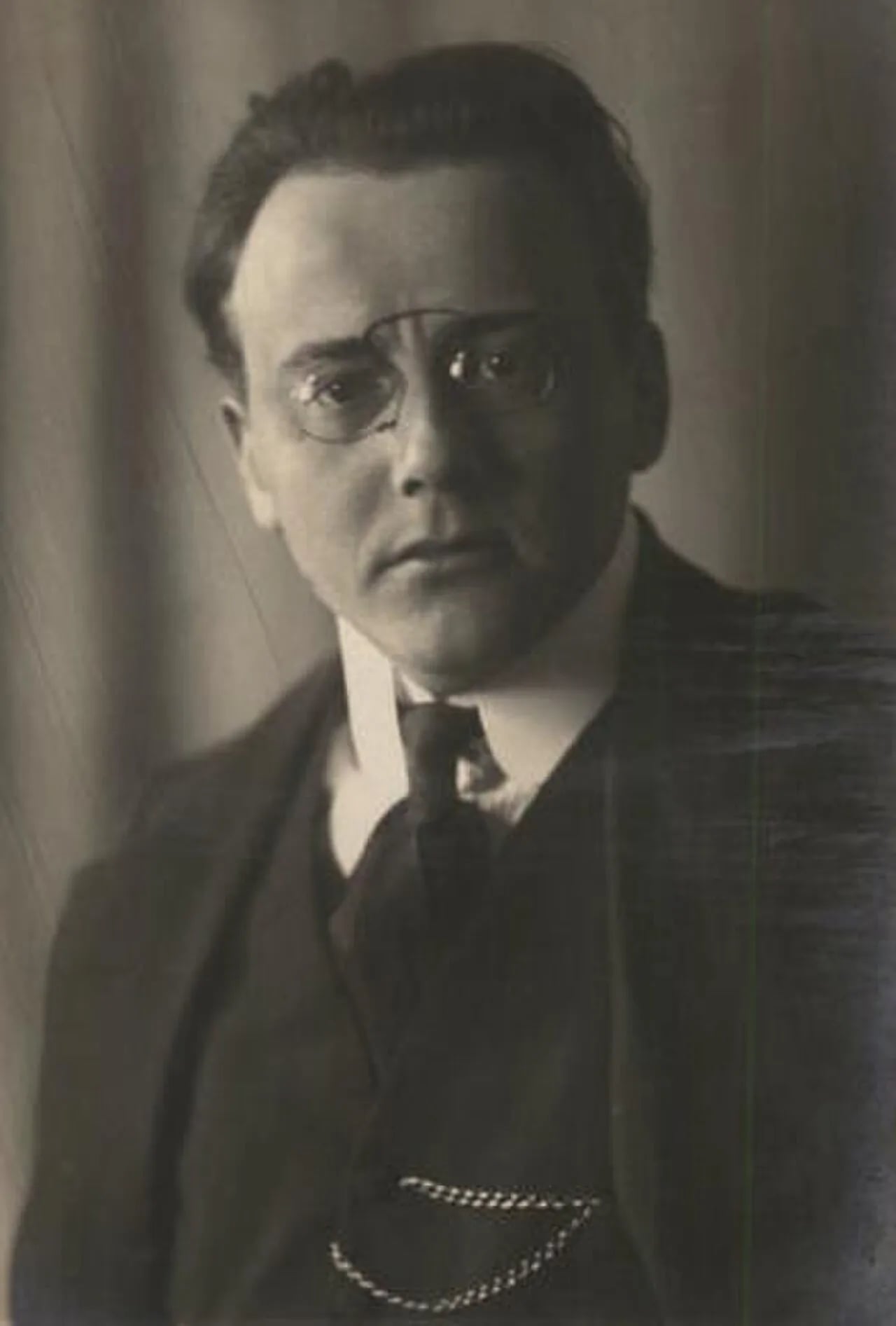 Portrait of Hermann Zilcher (1881–1948) – memorial page
