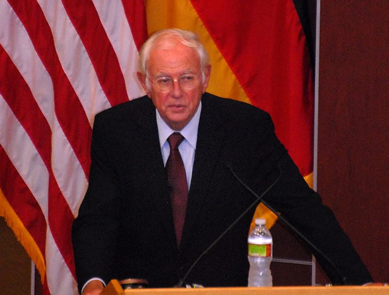 Porträt von Klaus Scharioth (1946–2025) – Gedenkseite