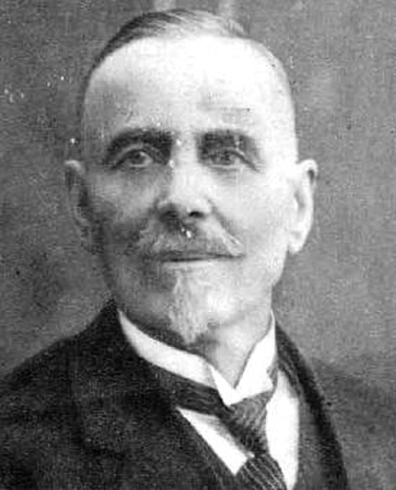 Portrait of Anton Gnus (1863–1944) – memorial page