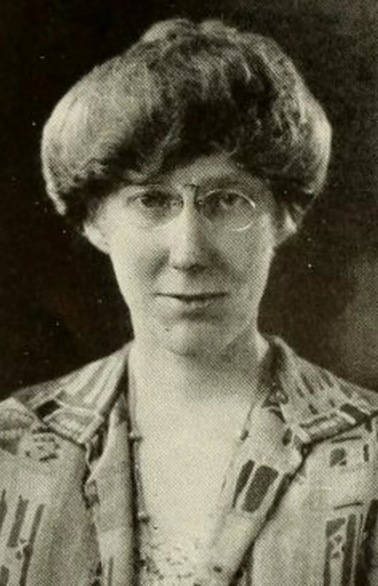 Porträt von Ethel Hampson Brewster (1886–1947) – Gedenkseite