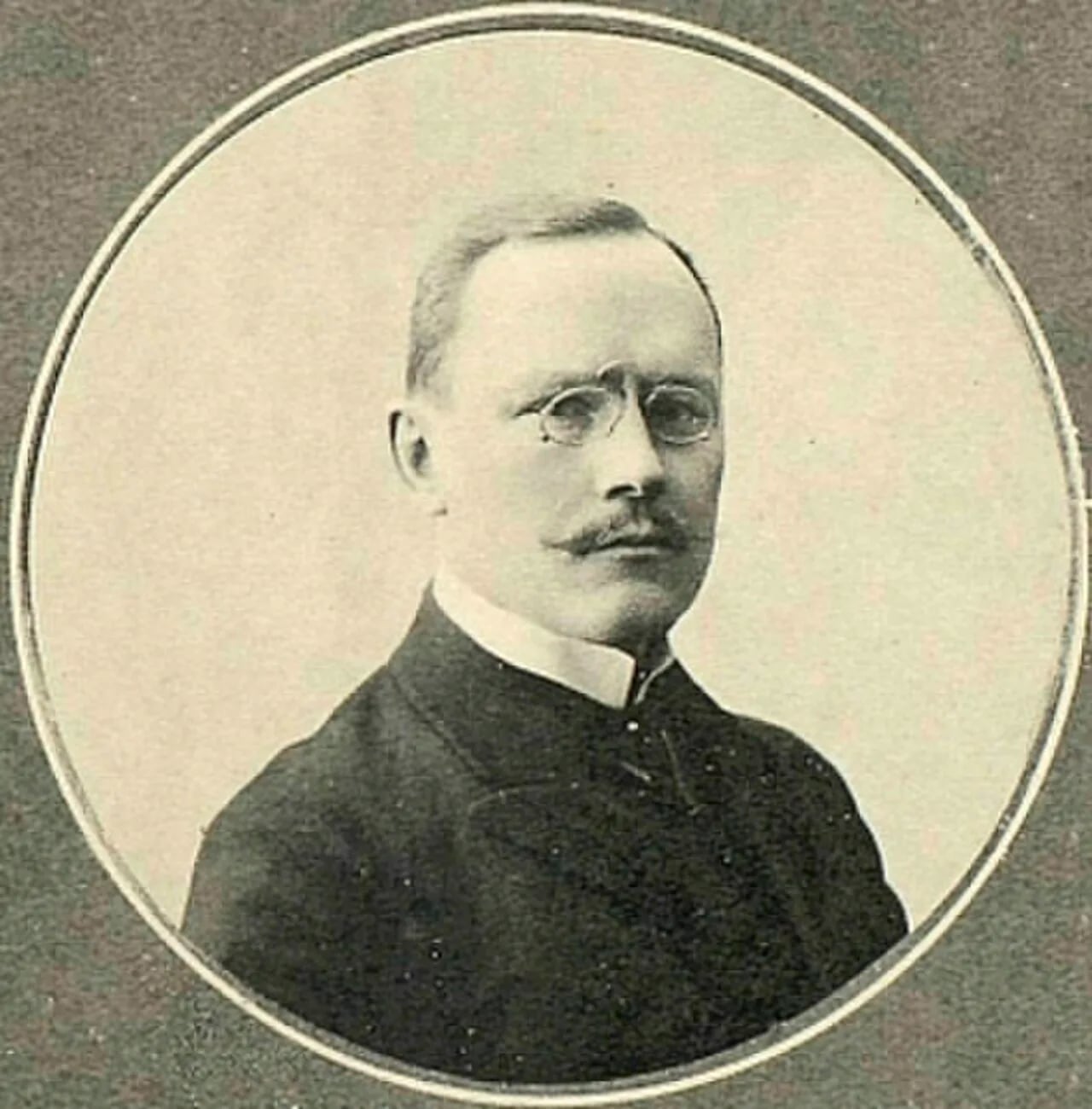 Portrait of Antoni Rząd (1865–1940) – memorial page